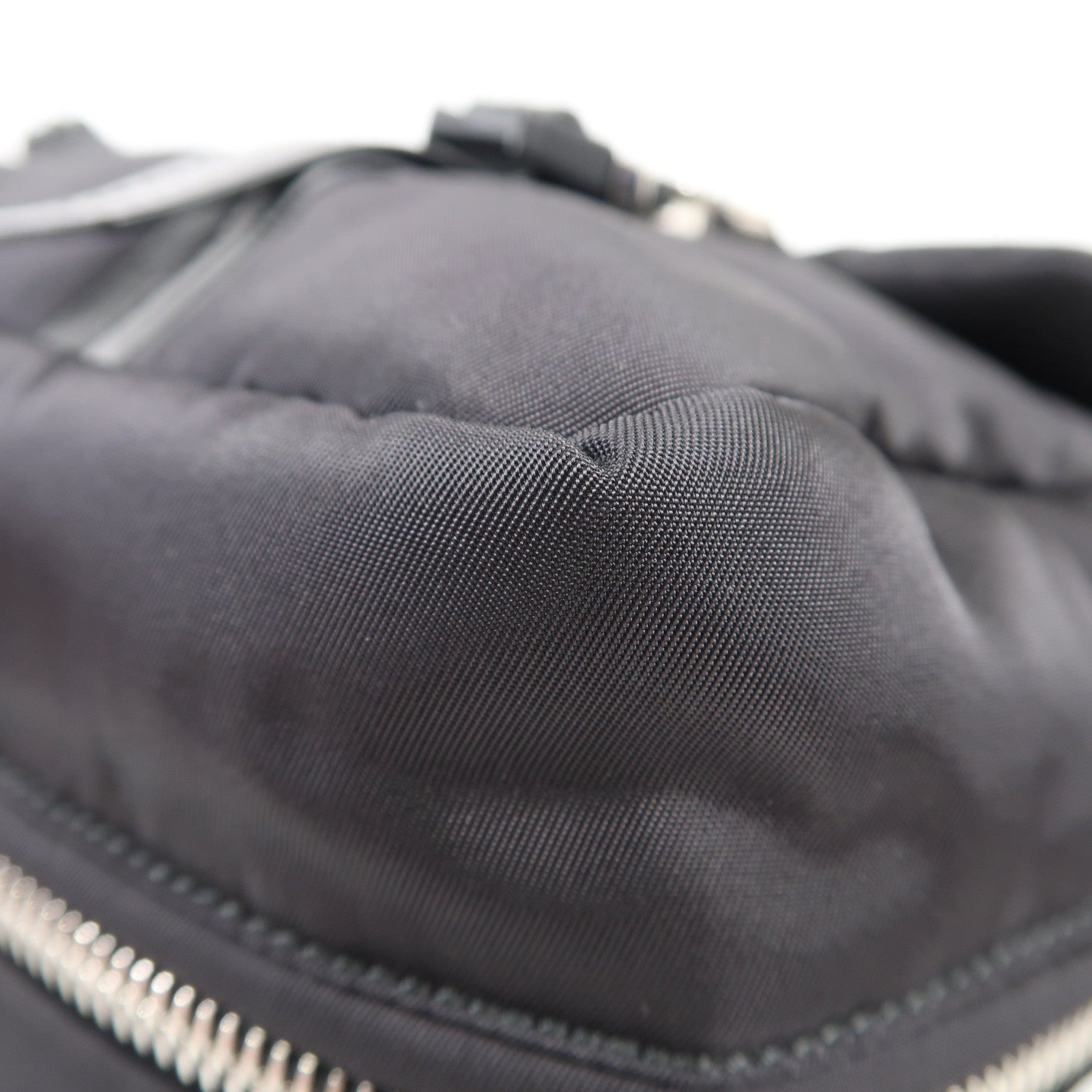 PRADA 尼龍Shoulder Bag銀扣肩背袋