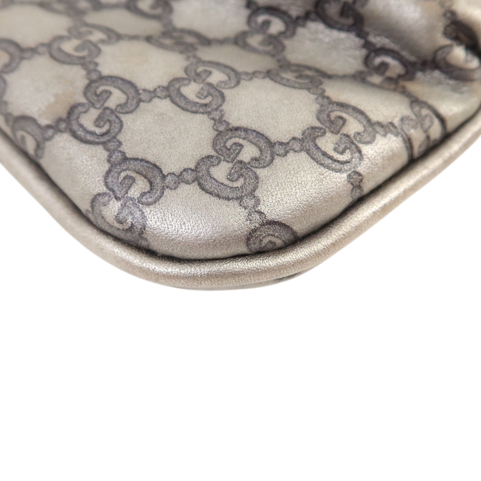 GUCCI 牛皮皮革Pouch金扣手拿包