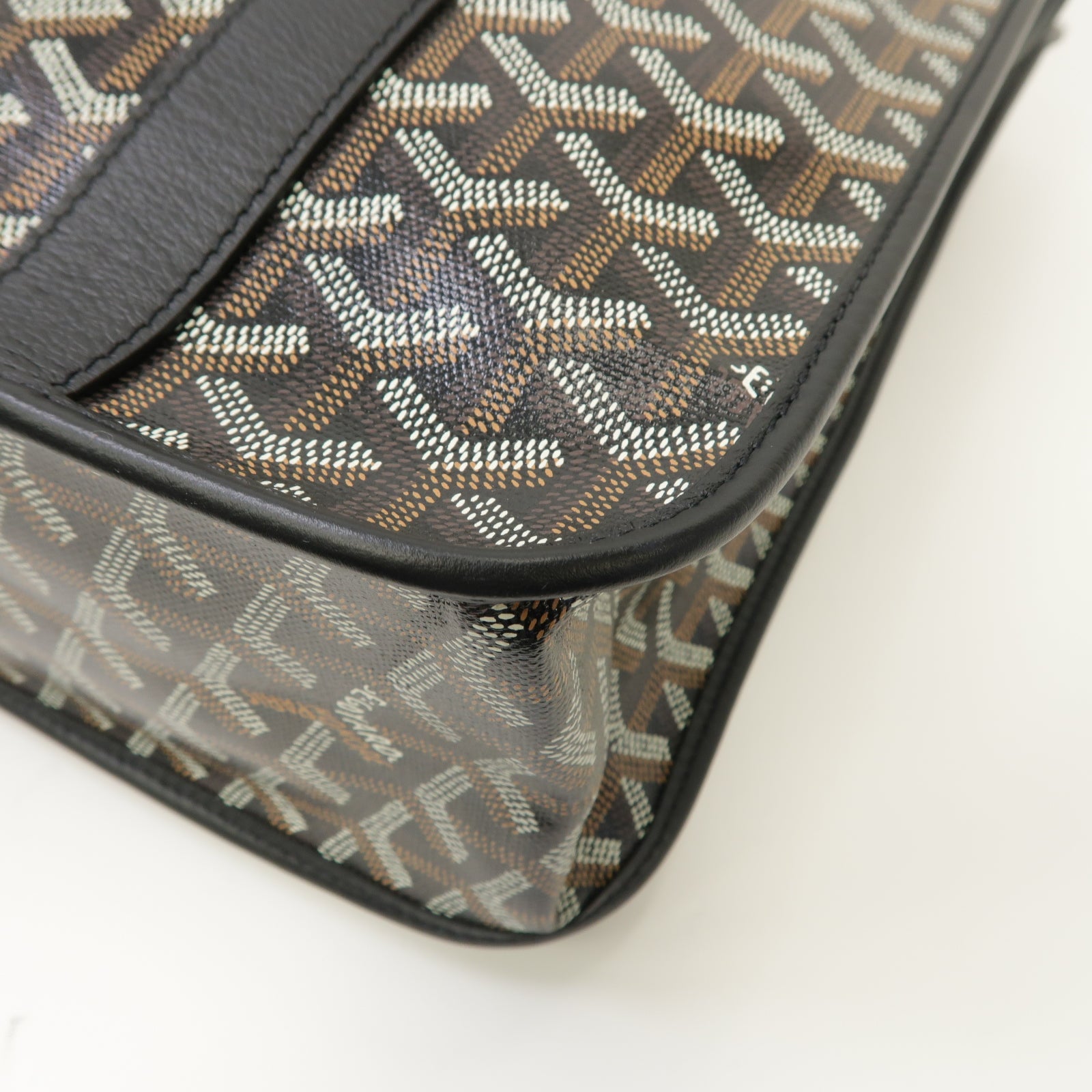 GOYARD 塗層帆布Bourgogne銀扣肩背袋啡色