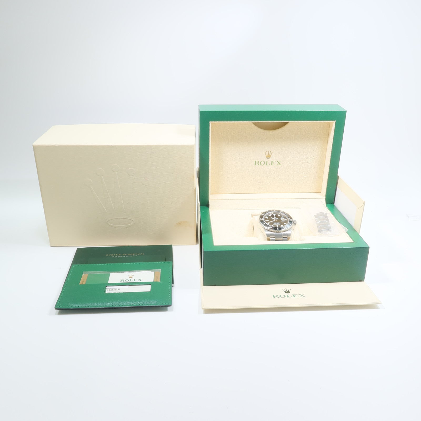 ROLEX Submarinar Date 116610LN