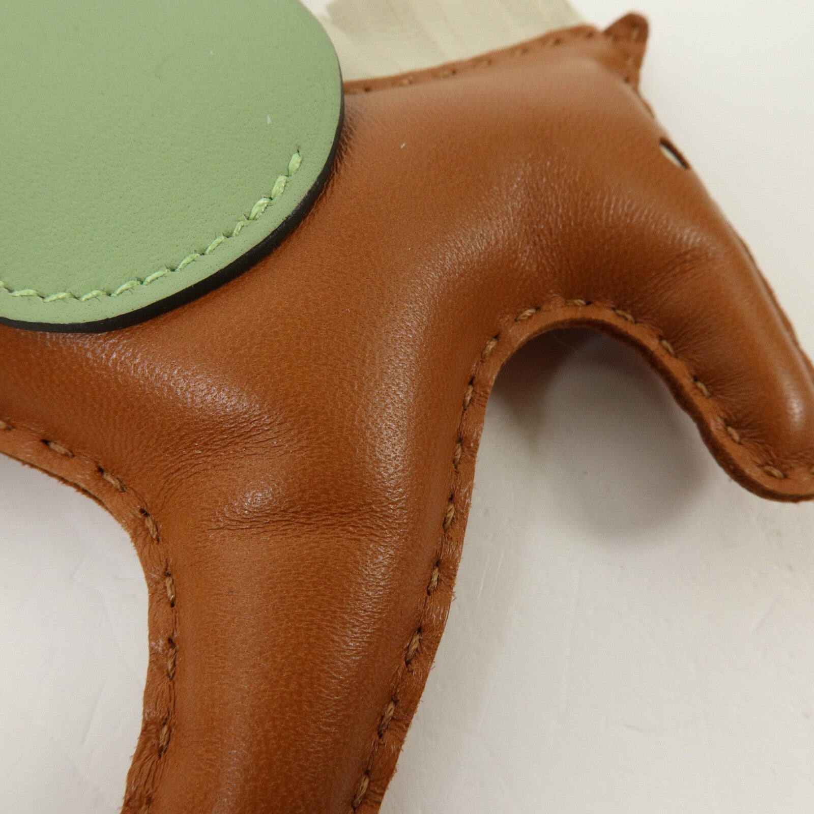 HERMES Milo/Swift皮革Rodeo Pegase MM掛飾Vert Criquet/Nata/Gold