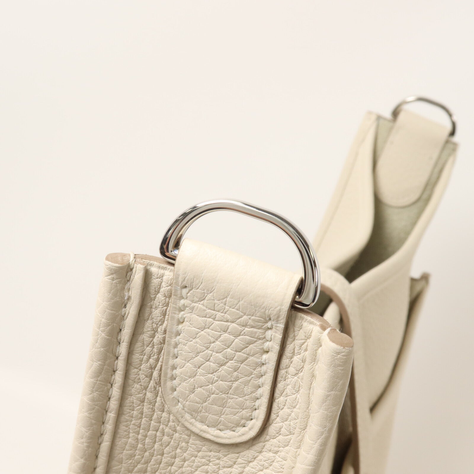 HERMES Clemence皮革Evelyne PM 肩背袋Craie
