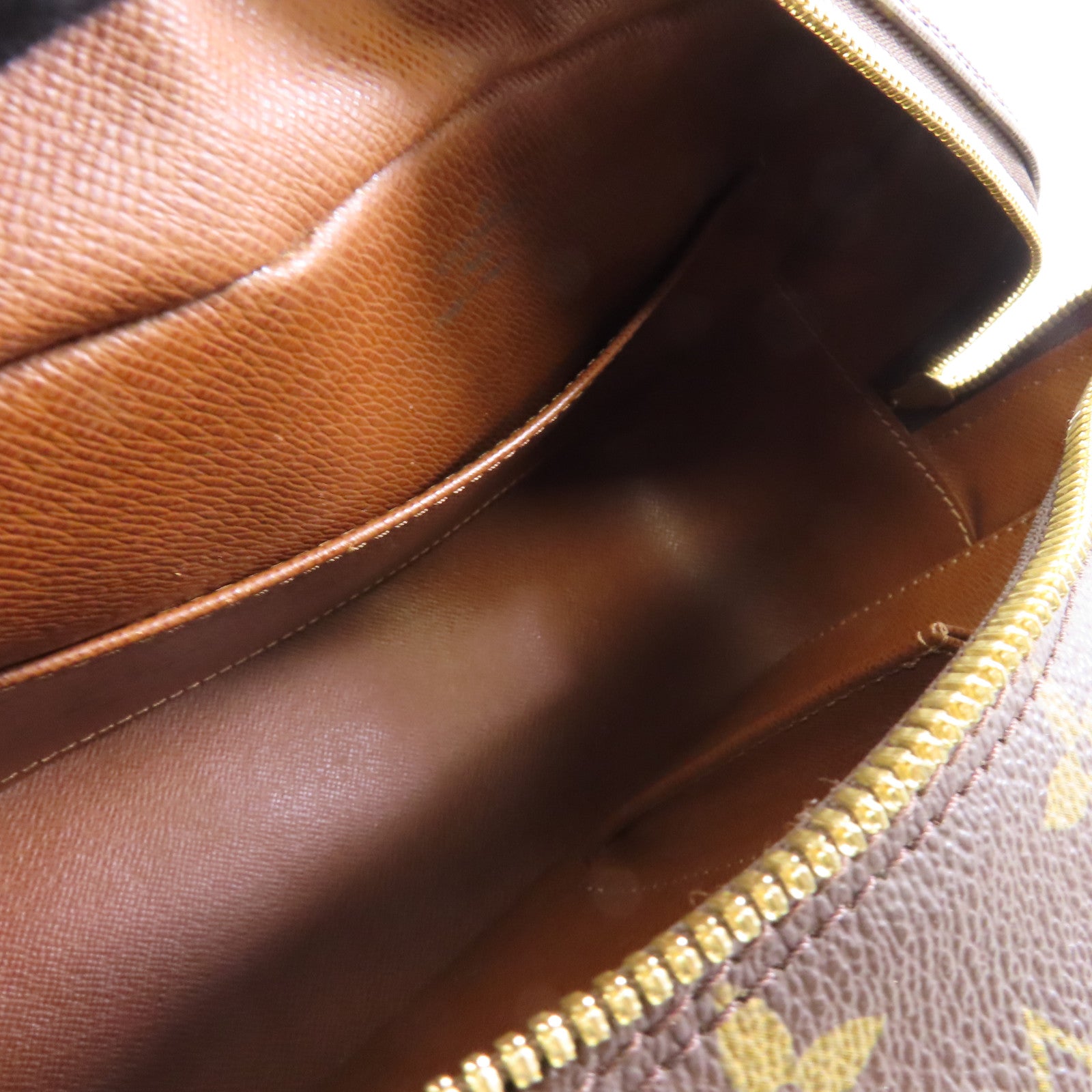 LOUIS VUITTON Monogram Cite MM金扣肩背袋棕色