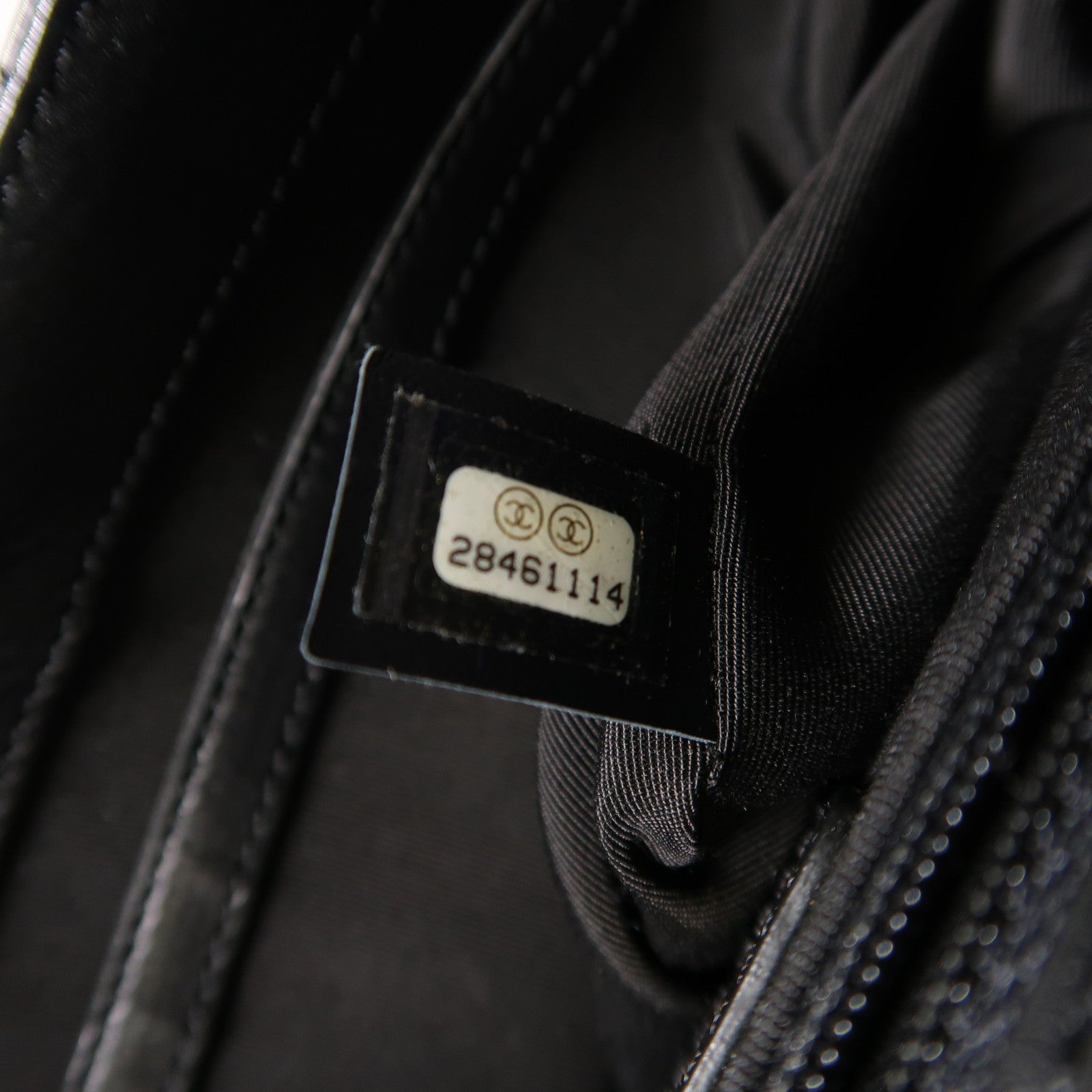 CHANEL 牛皮皮革Shoulder Bag金扣鏈帶肩背袋黑色
