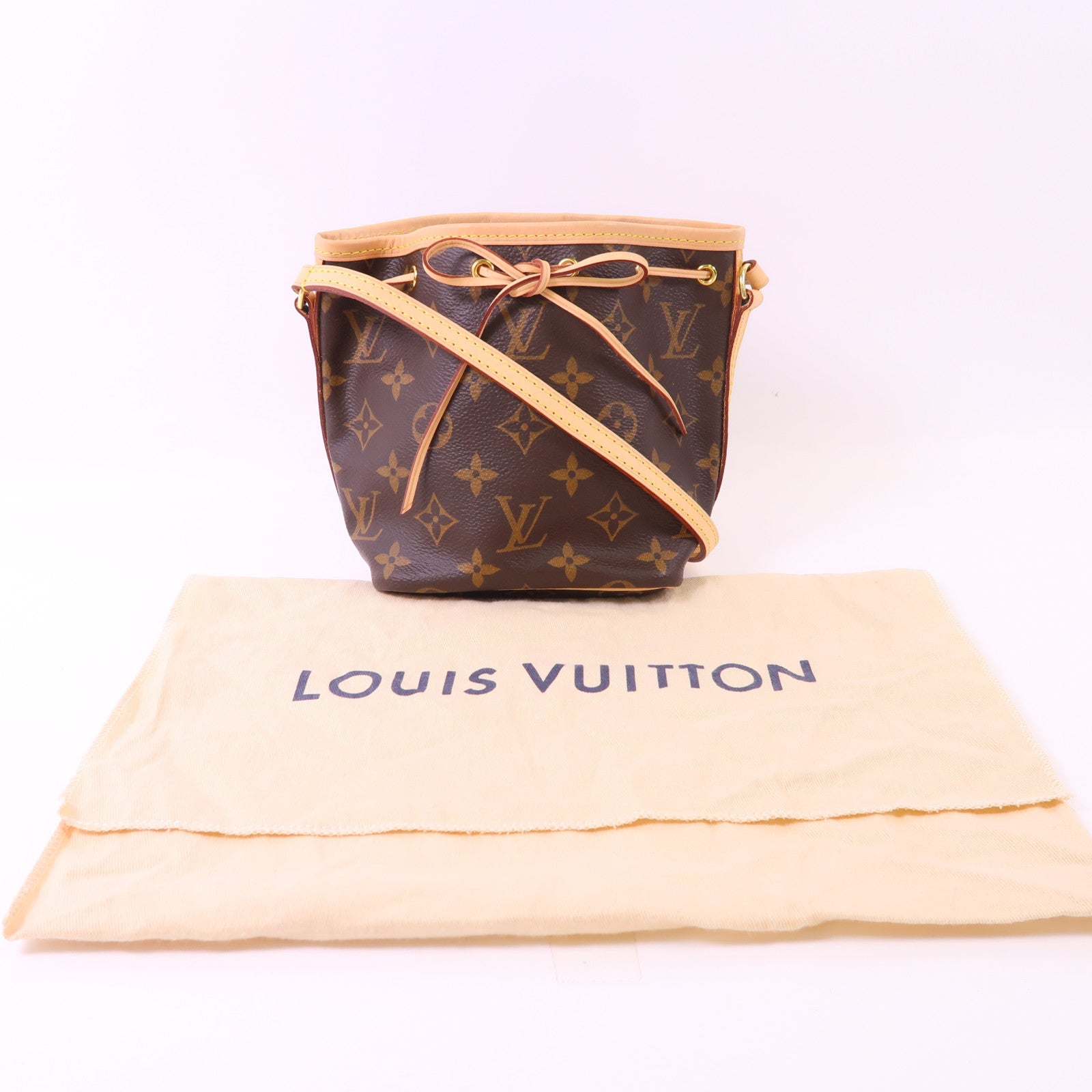 LOUIS VUITTON Monogram Nano Noe金扣肩背袋