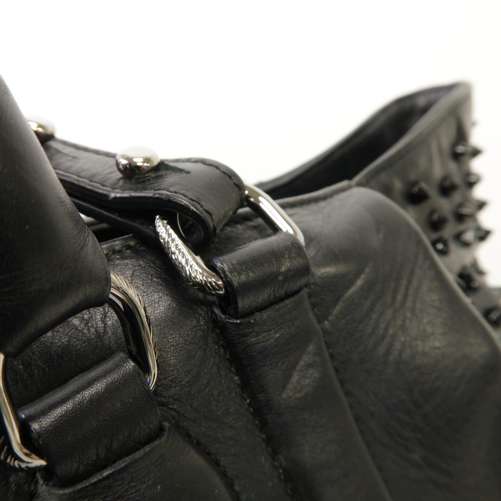 Christian Louboutin 牛皮皮革Shoulder Bag銀扣肩背袋黒色