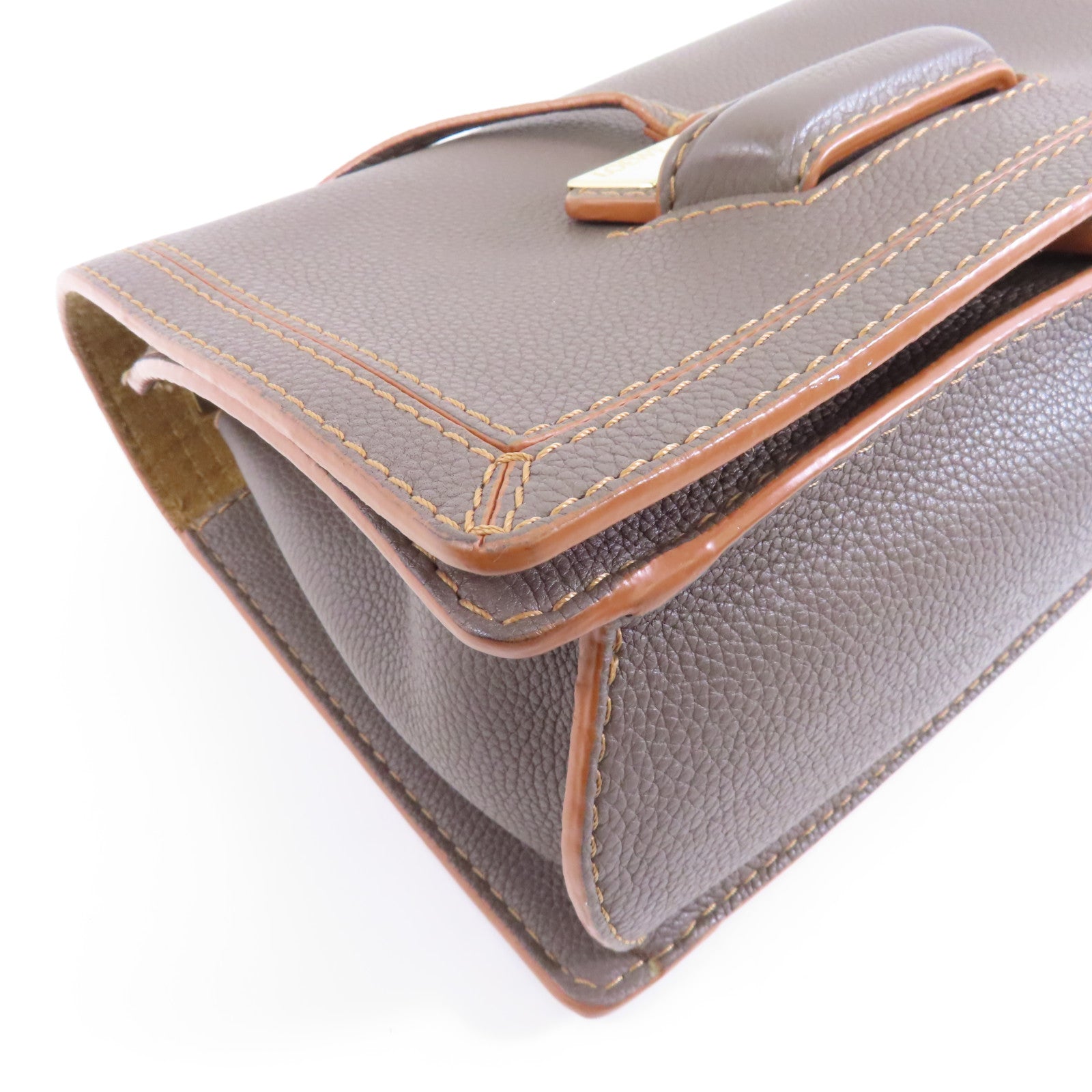 LOEWE 牛皮皮革Barcelona金扣肩背袋灰色