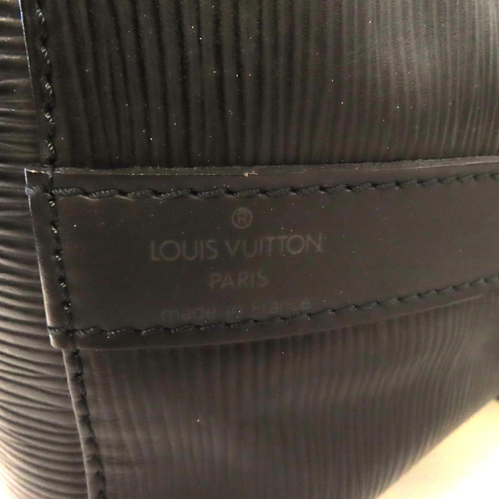 LOUIS VUITTON 【激減優惠】Epi Pettie Noe Shoulder Bag肩背袋黑色