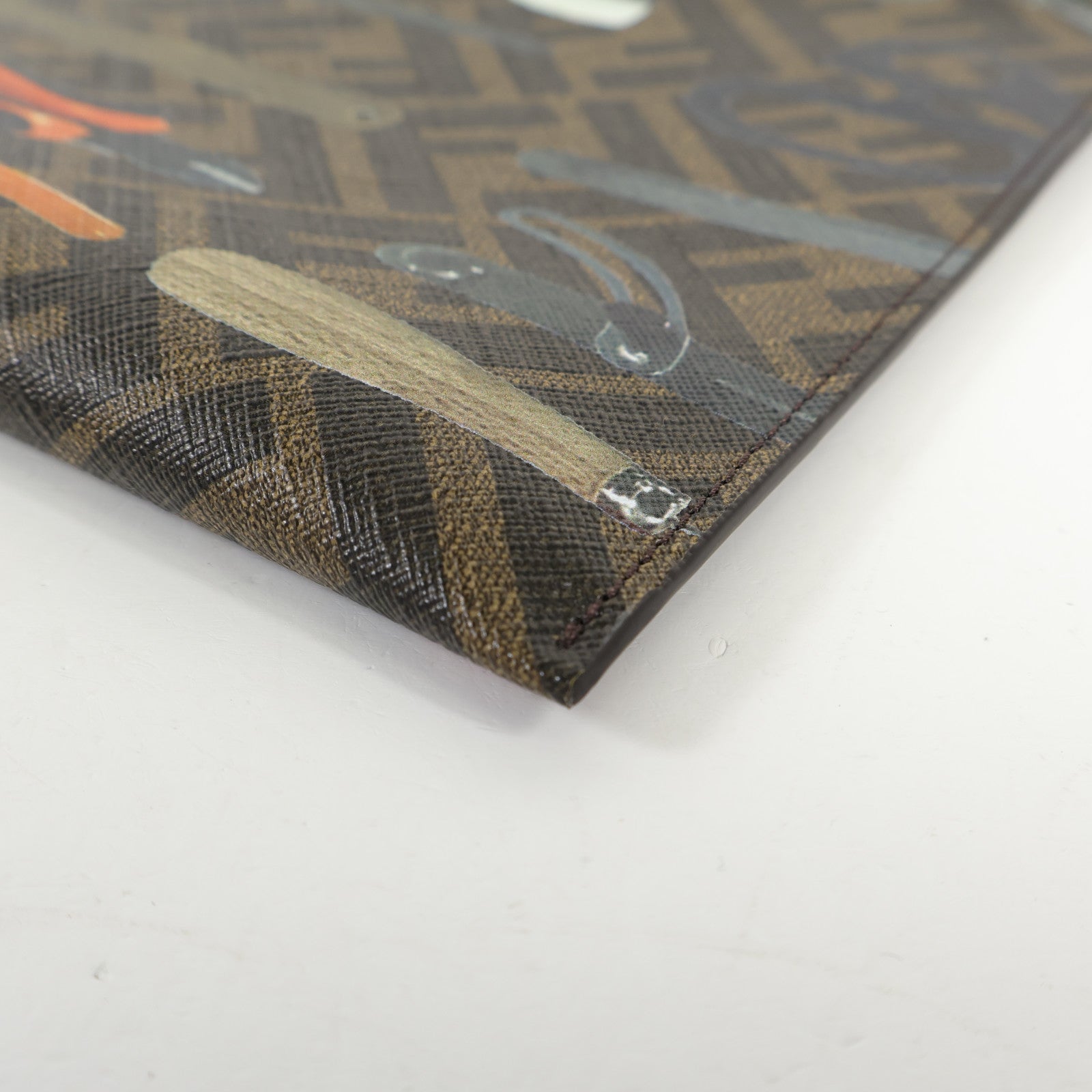 FENDI 牛皮皮革Pouch銀扣手拿包