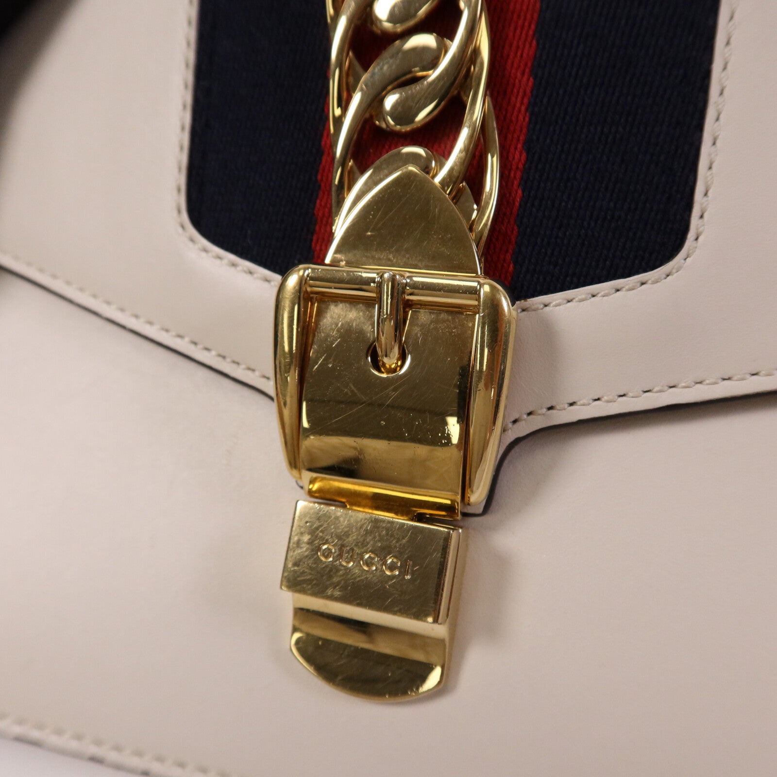 GUCCI 【激減優惠】牛皮皮革Sylvie金扣肩背袋