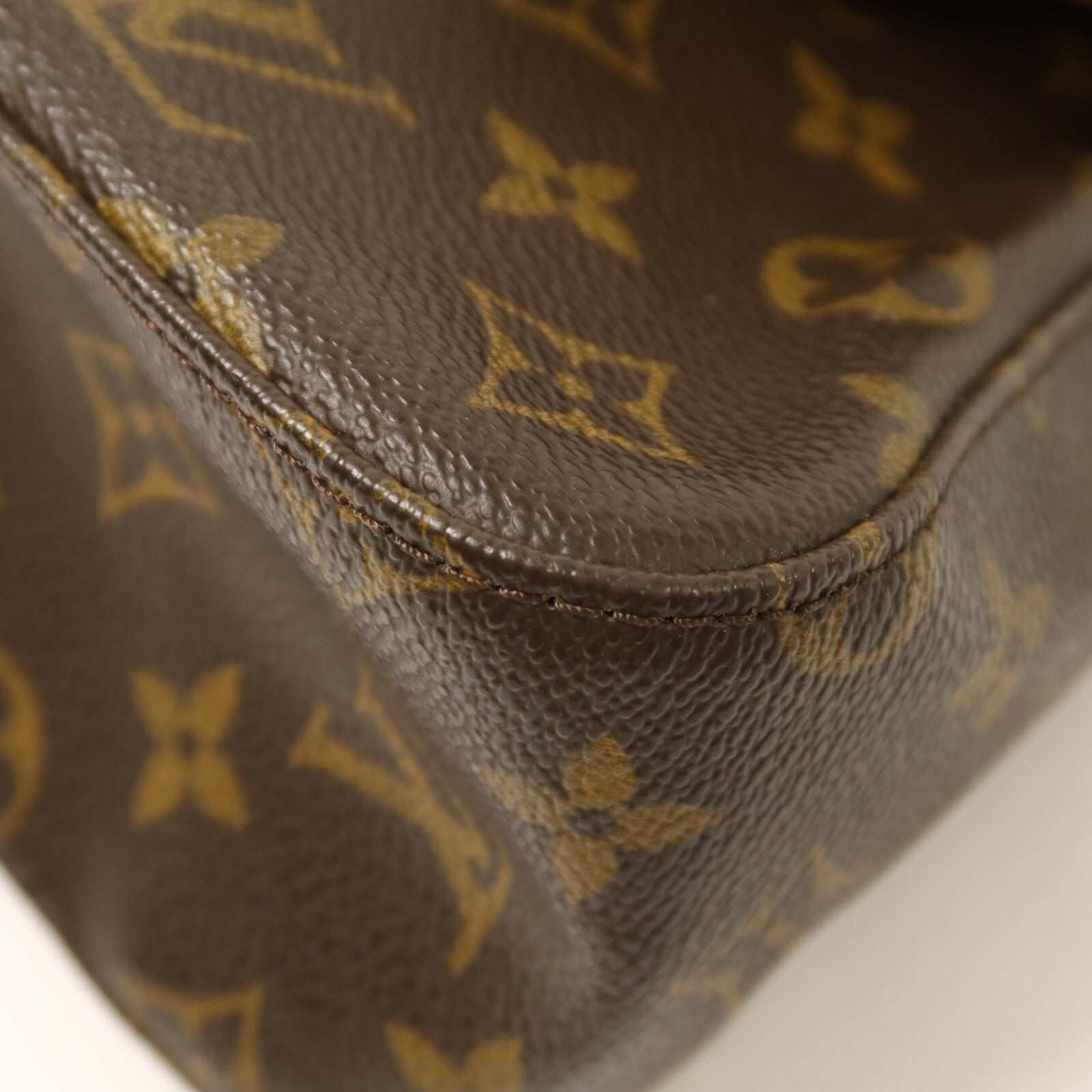 LOUIS VUITTON Monogram Mini Looping金扣肩背袋