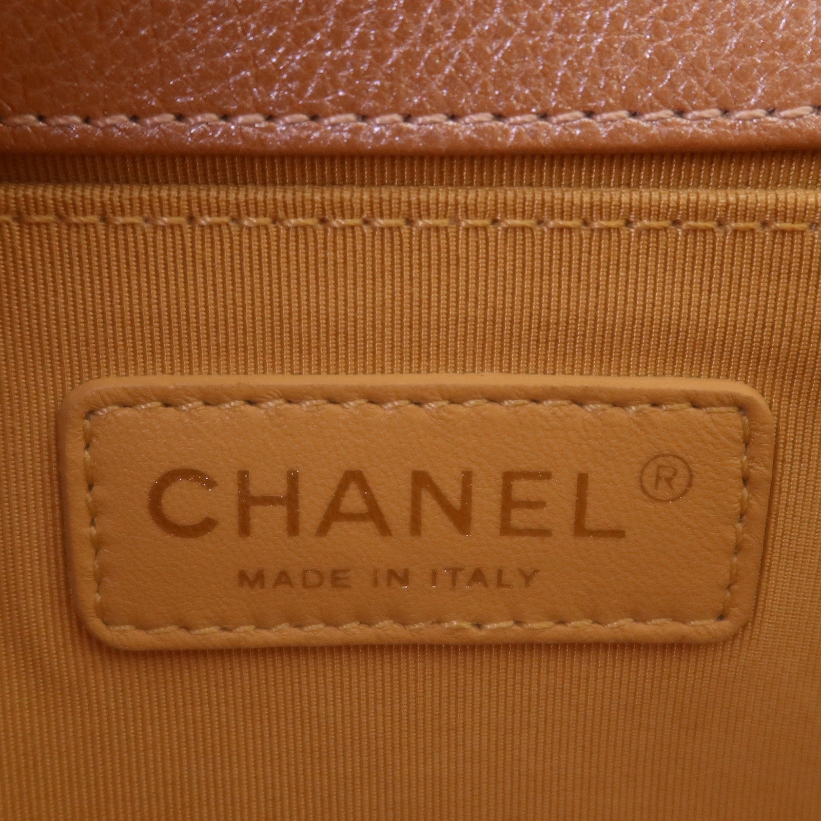 CHANEL 牛皮皮革Boy 25金扣鏈帶肩背袋