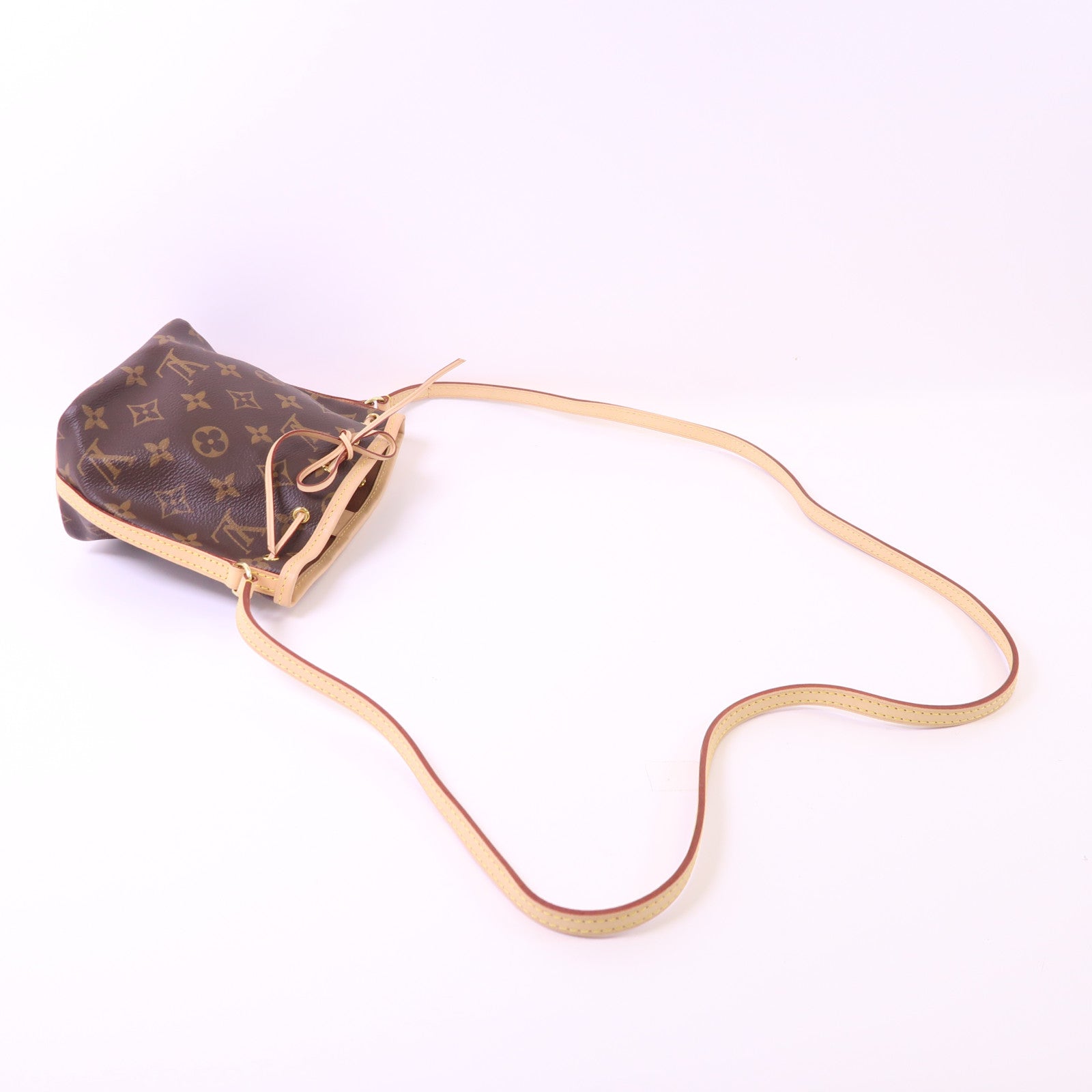 LOUIS VUITTON Monogram Nano Noe金扣肩背袋
