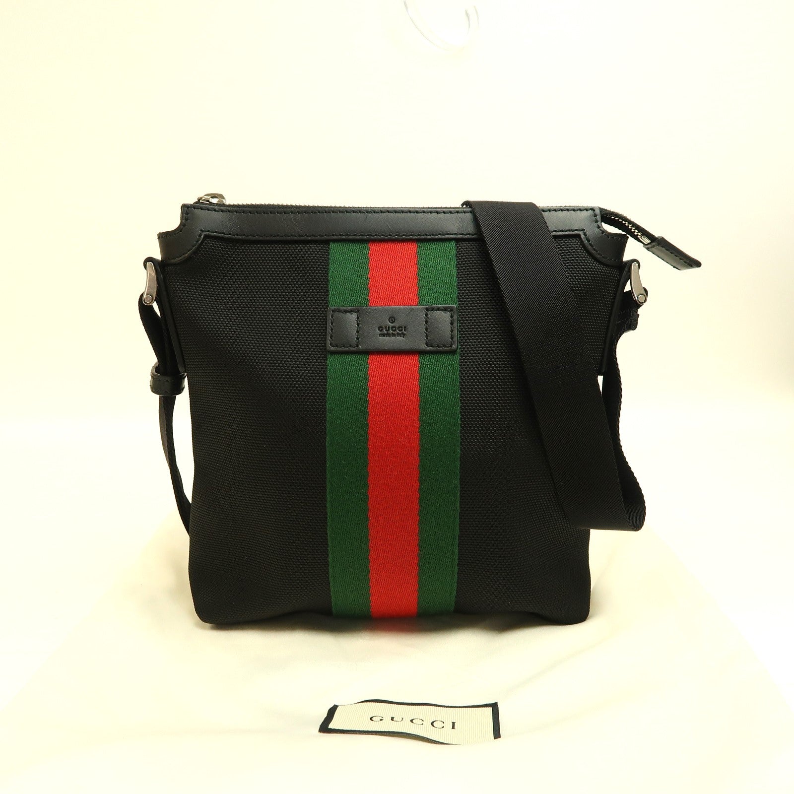 GUCCI 帆布Shoulder Crossbody Bag銀扣肩背袋黑色