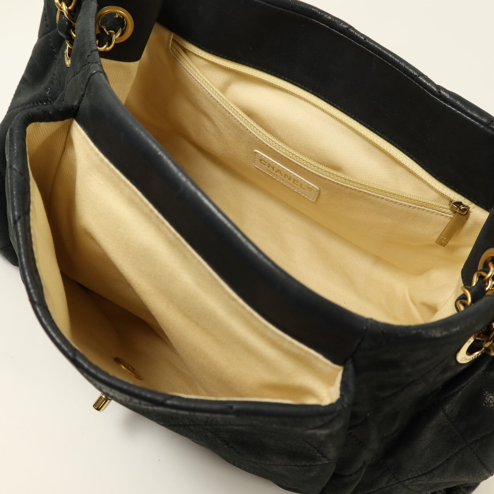 CHANEL 牛皮皮革Chain Shoulder金扣鏈帶肩背袋