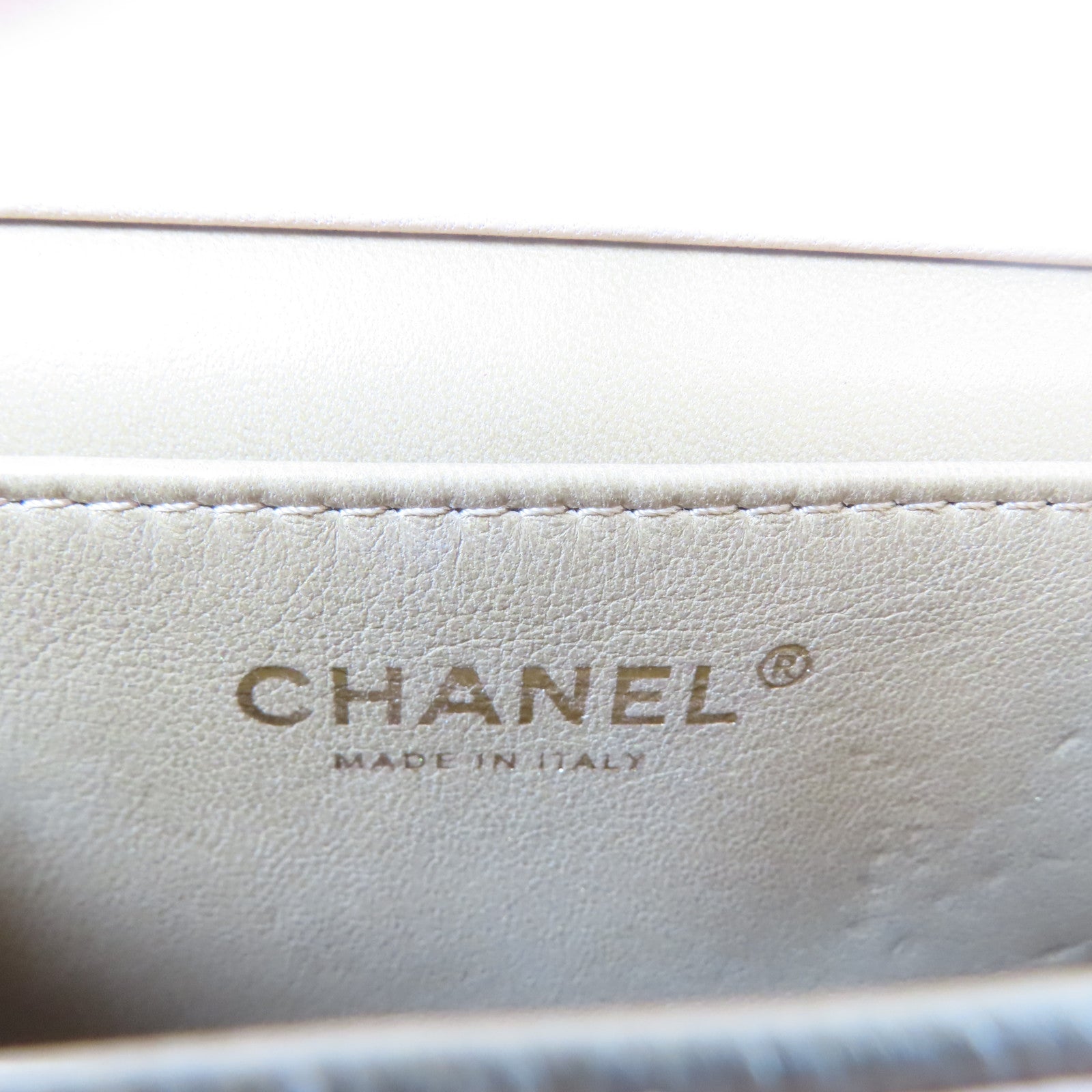 CHANEL 【激減優惠】菱格牛皮皮革Chic Pearls Flap金扣鏈帶肩背袋粉紅色