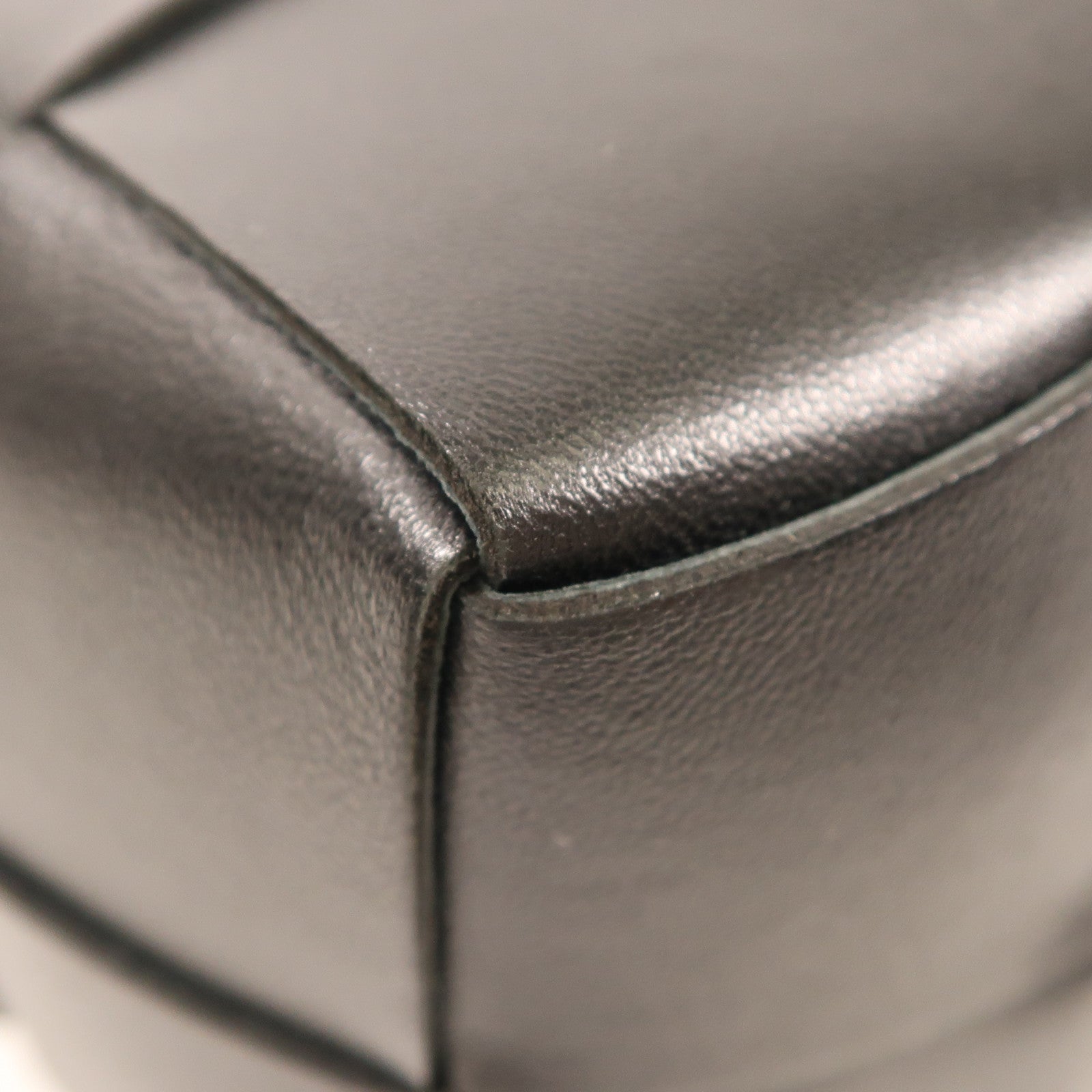 BOTTEGA VENETA 【激減優惠】牛皮皮革Cassette Small Bucket肩背袋