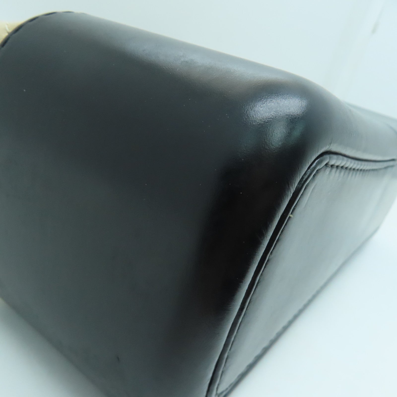 CHANEL 【激減優惠】牛皮皮革Cabrielle Shoulder Bag銀扣肩背袋米色黑色