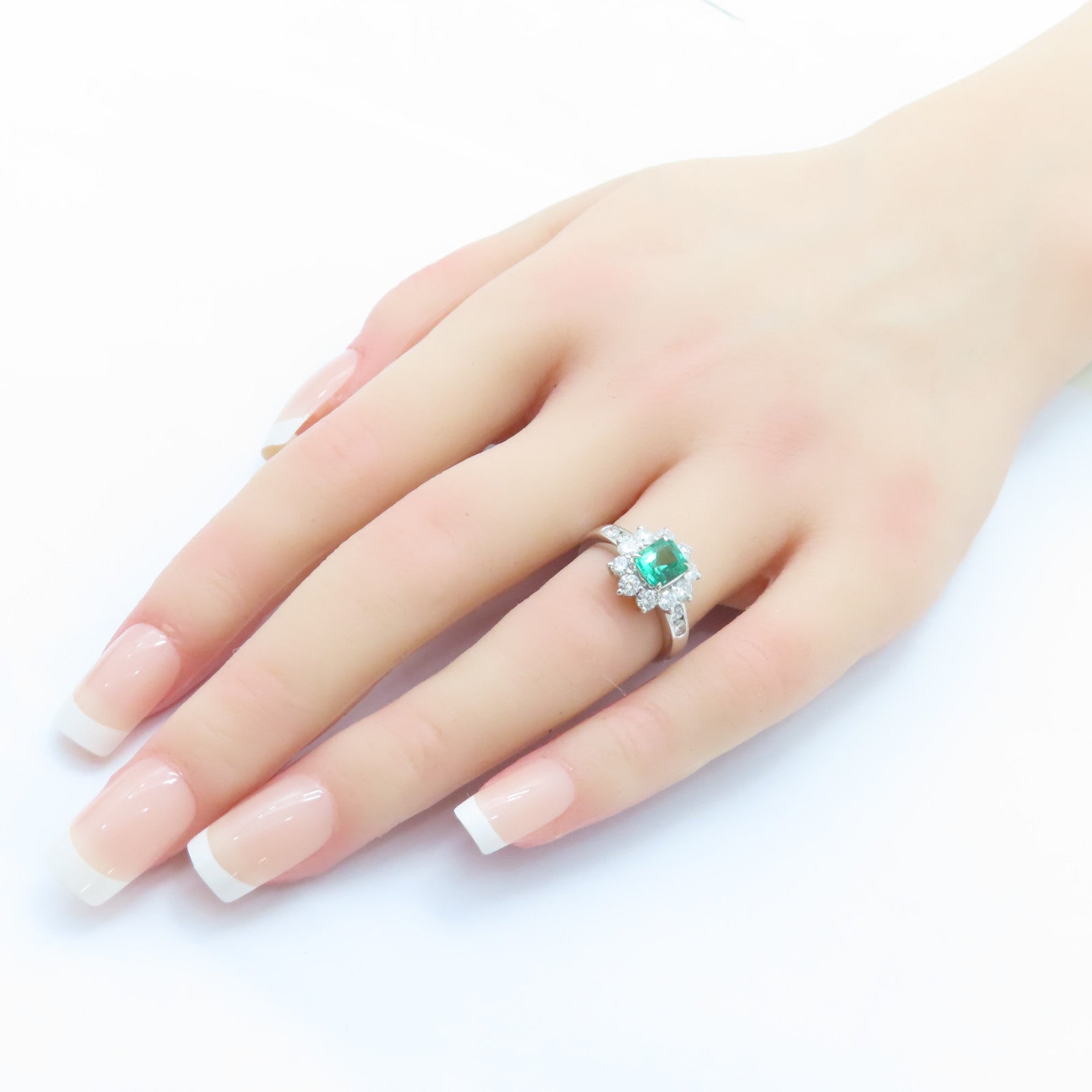 JEWELRY PT900鉑金Emerald Diamond Ring 0.84ct綠寶石/0.96ct鑽石戒指US#6.25