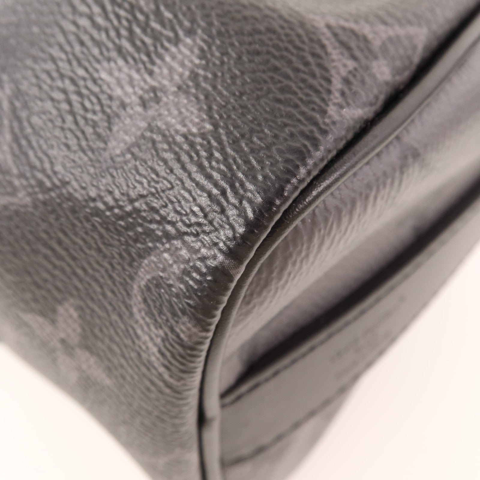 LOUIS VUITTON Monogram Eclipse Keepall Bandouliere 25銀扣手挽肩背兩用袋