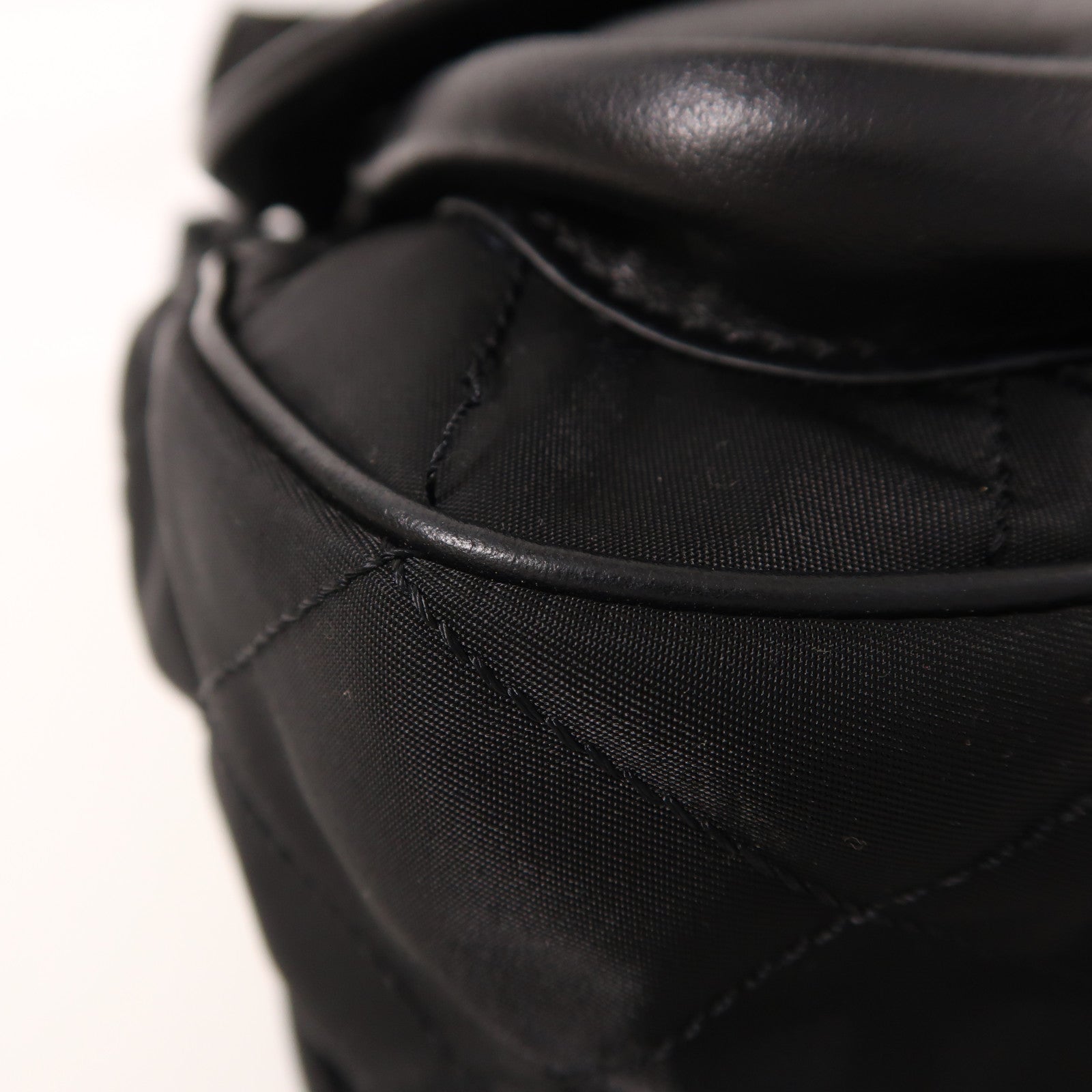 PRADA 尼龍/皮革Shoulder Bag金扣肩背袋