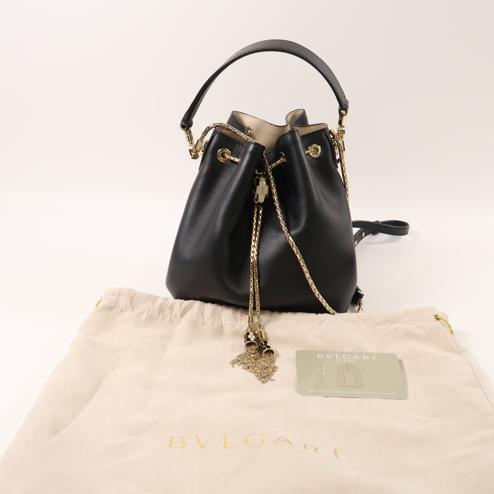 BVLGARI 牛皮皮革Chain Shoulder金扣鏈帶肩背袋黑色