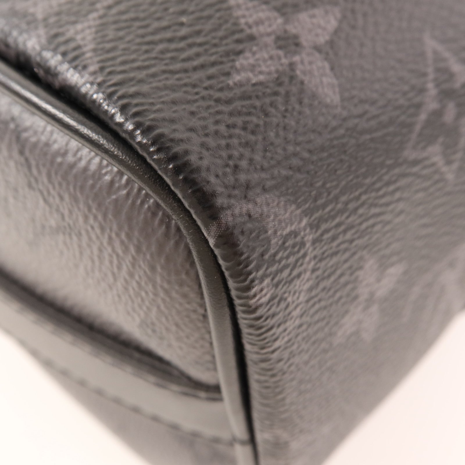 LOUIS VUITTON Monogram Eclipse Keepall Bandouliere 25銀扣手挽肩背兩用袋