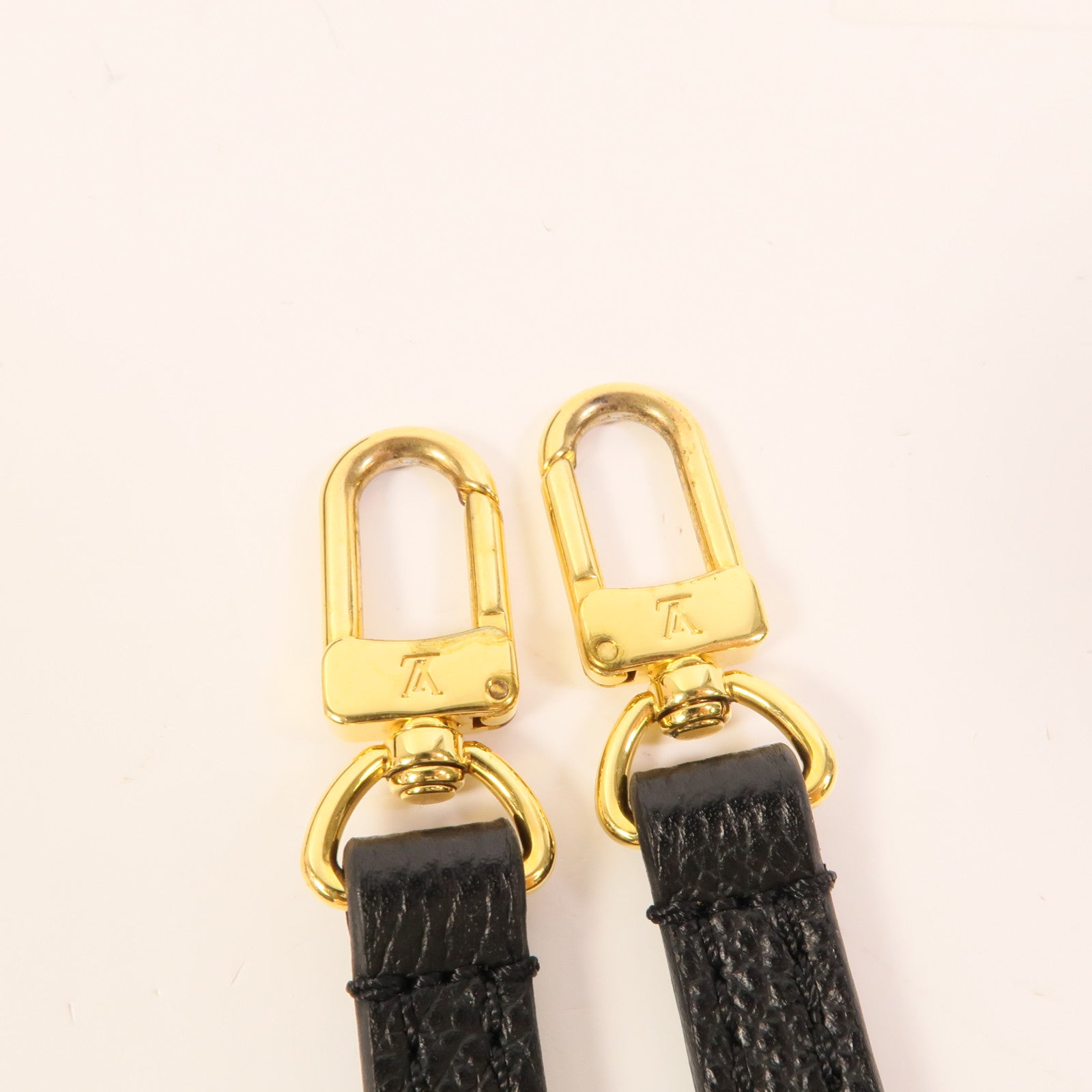 LOUIS VUITTON Monogram Empreinte Petit Sac Plat金扣手挽肩背兩用袋