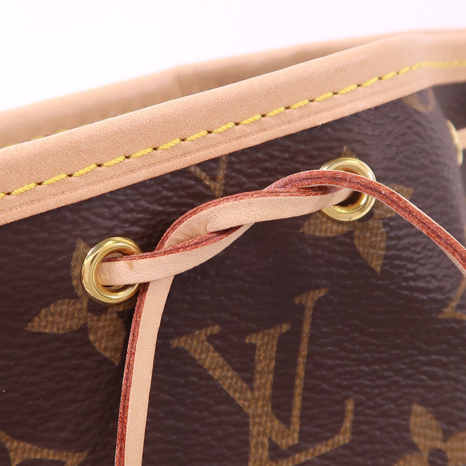 LOUIS VUITTON Monogram Nano Noe金扣肩背袋