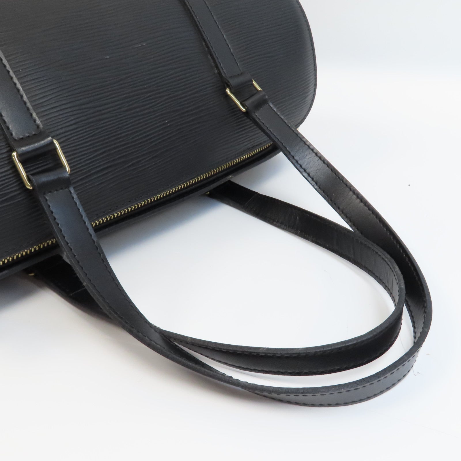 LOUIS VUITTON Epi Soufflot金扣手挽袋黑色