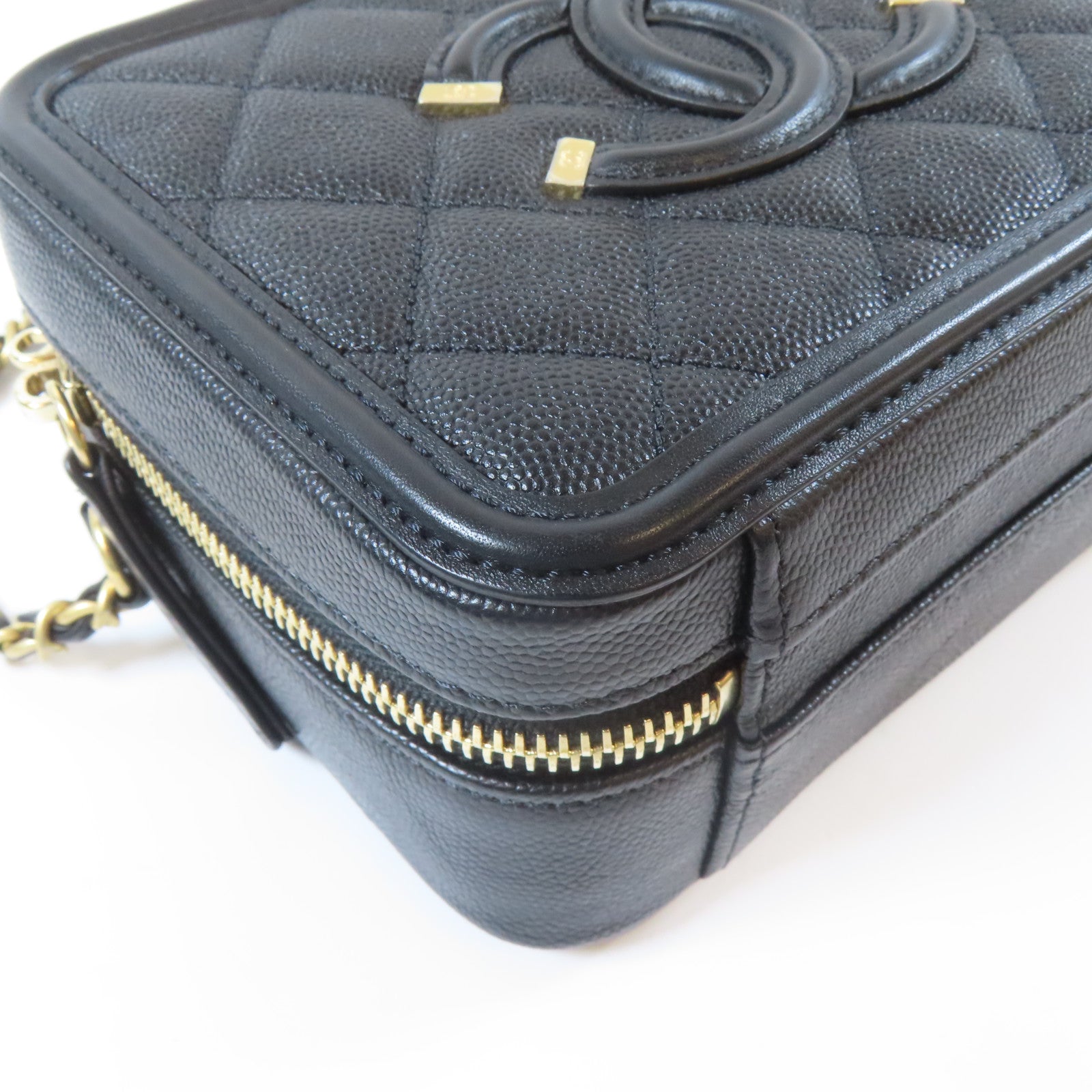 CHANEL 菱格Caviar皮革Filigree Vanity Case金扣手挽肩背兩用袋黑色