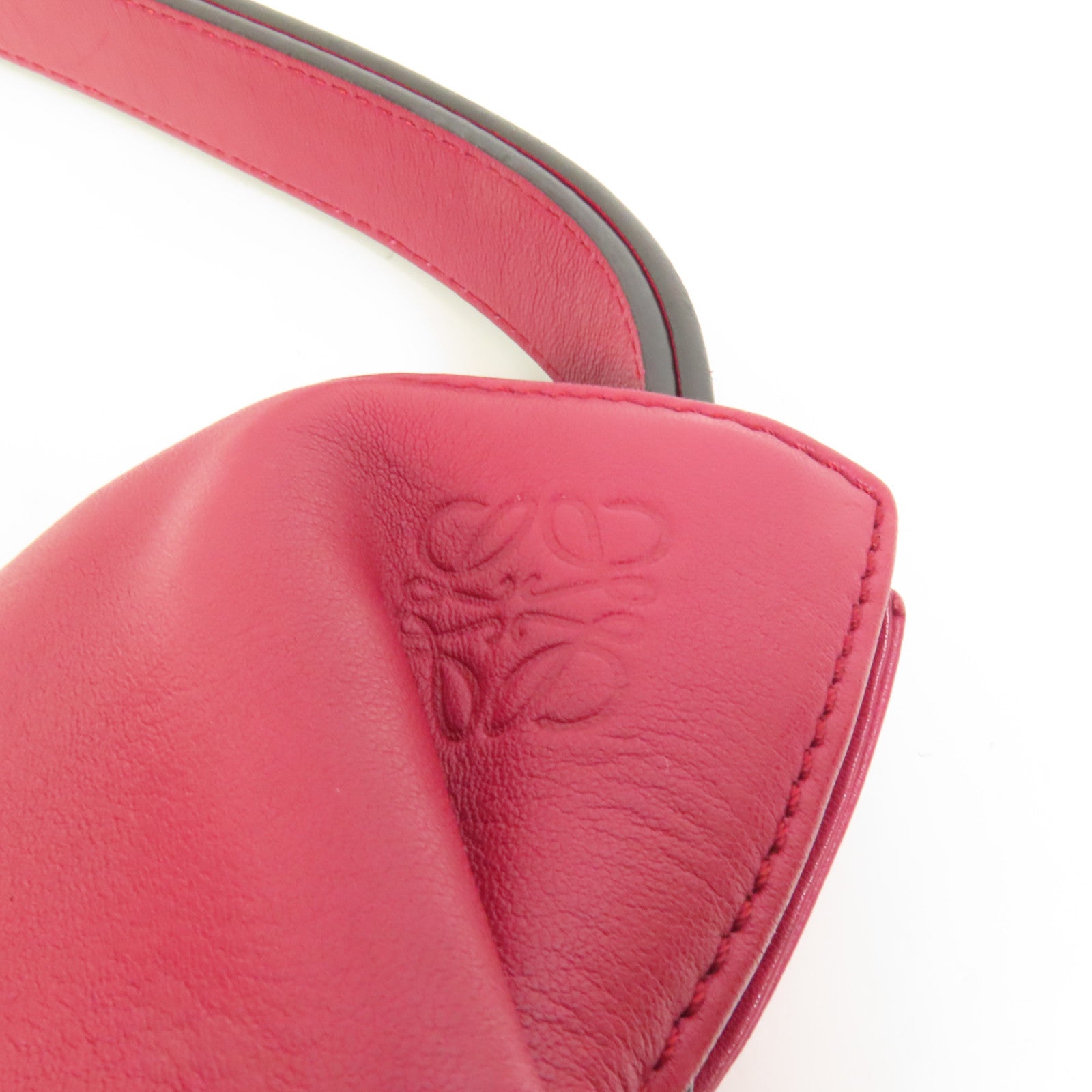 LOEWE 牛皮皮革Flamenco Knot肩背袋