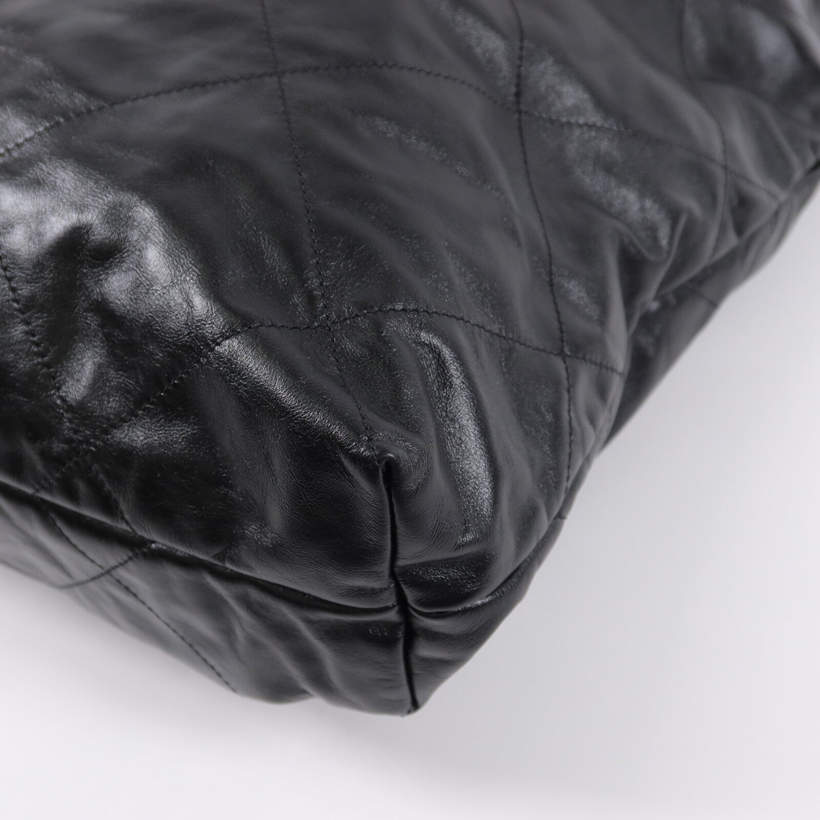 CHANEL 牛皮皮革C22 Large鏈帶肩背袋