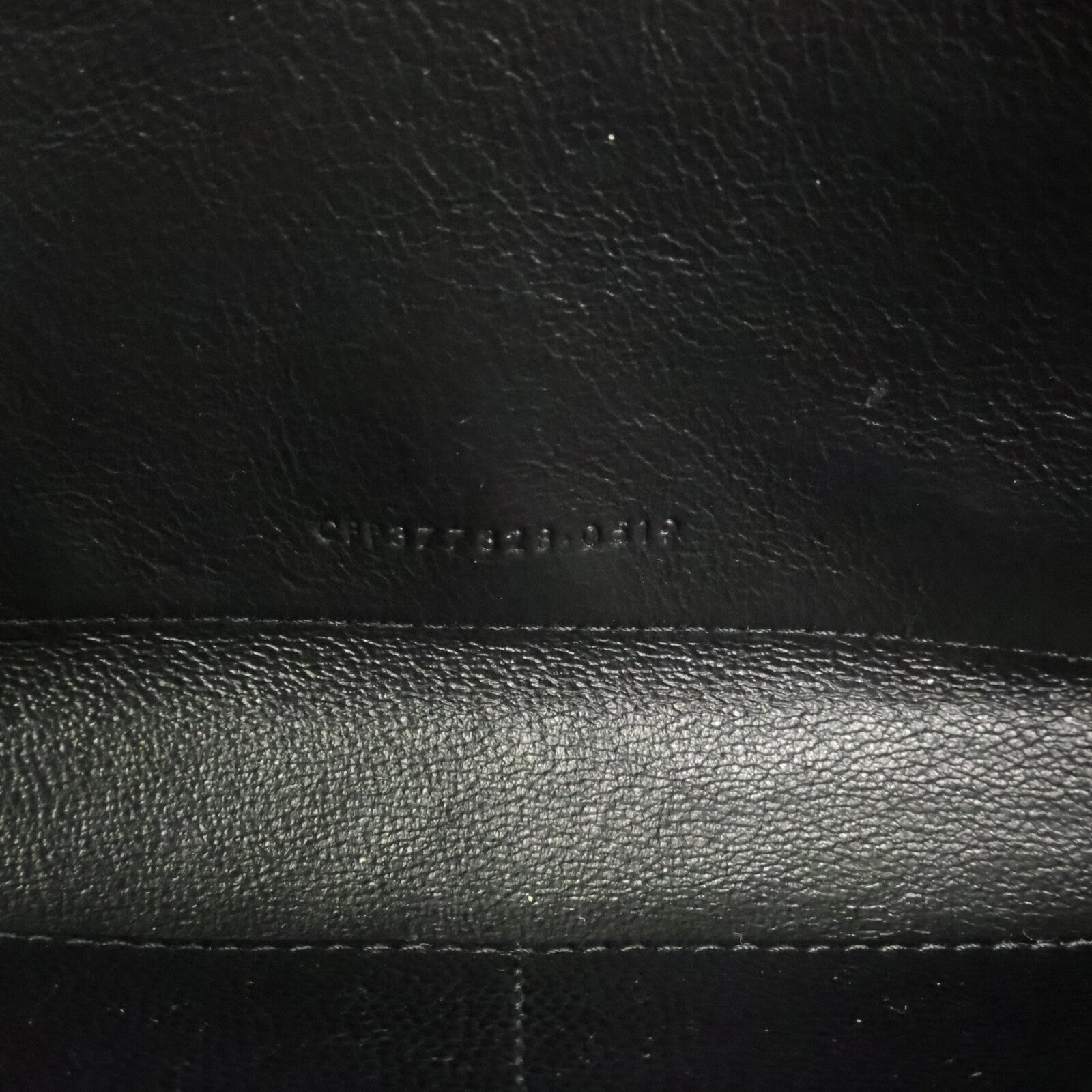 SAINT LAURENT 牛皮皮革Cassandre Envelope肩背袋