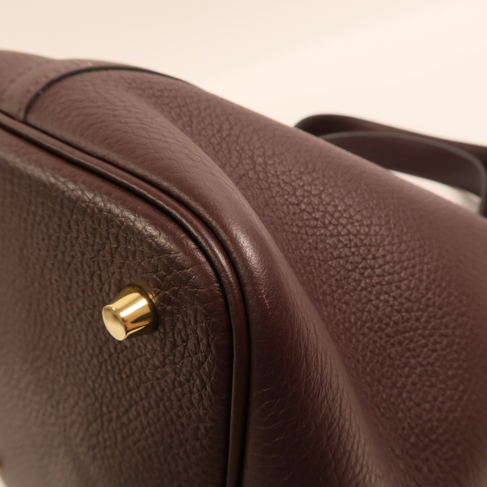 HERMES Clemence皮革Picotin MM金扣手挽袋Rouge Sellier