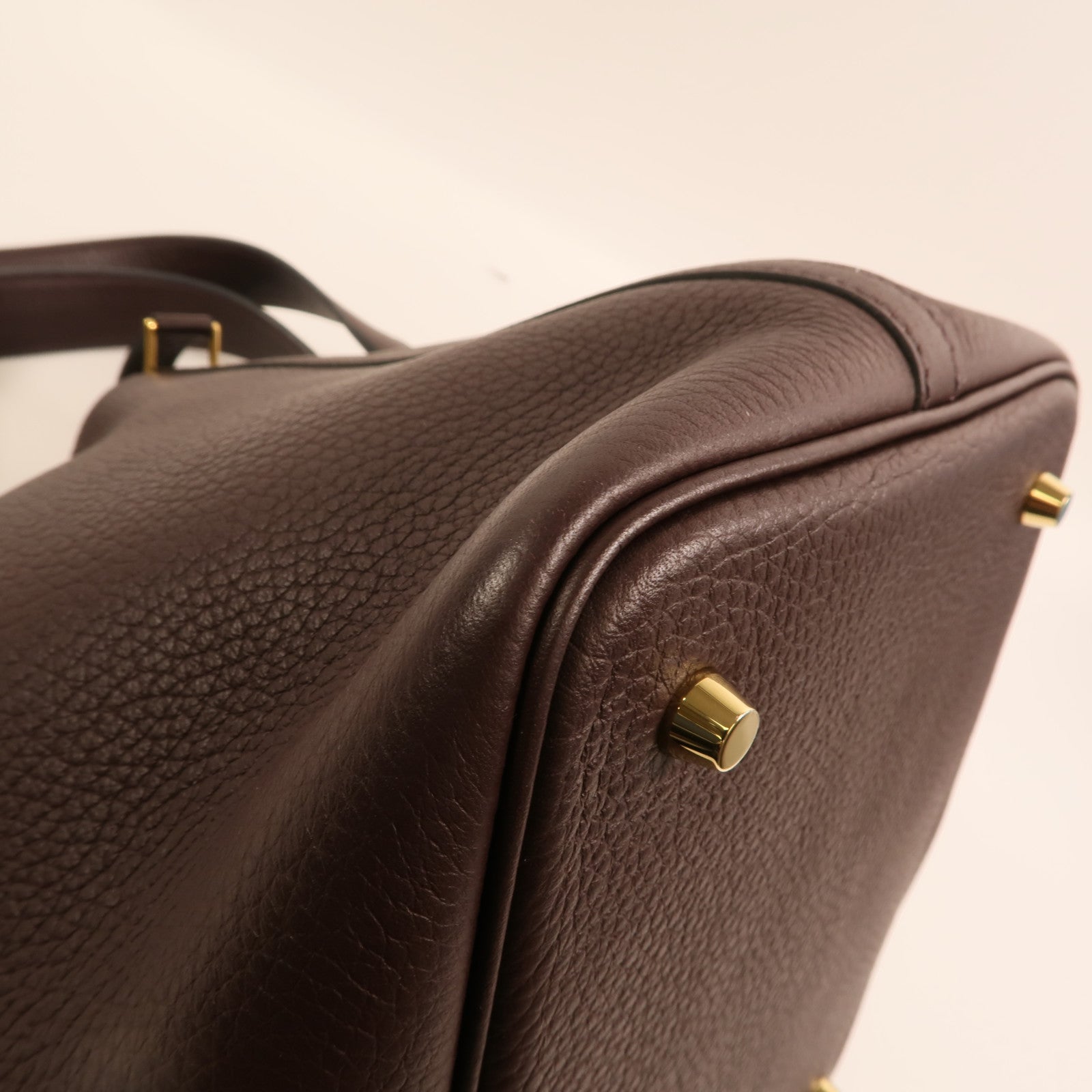 HERMES Clemence皮革Picotin MM金扣手挽袋Rouge Sellier