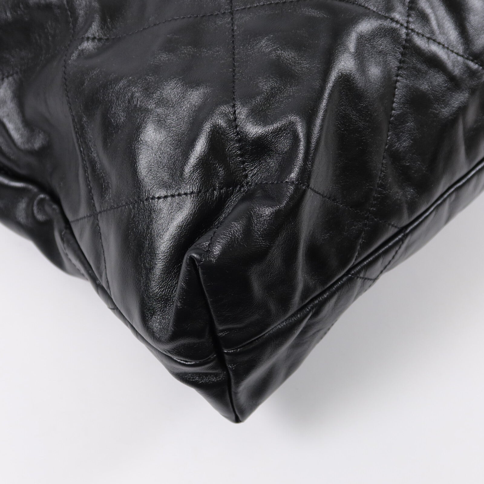 CHANEL 牛皮皮革C22 Large鏈帶肩背袋