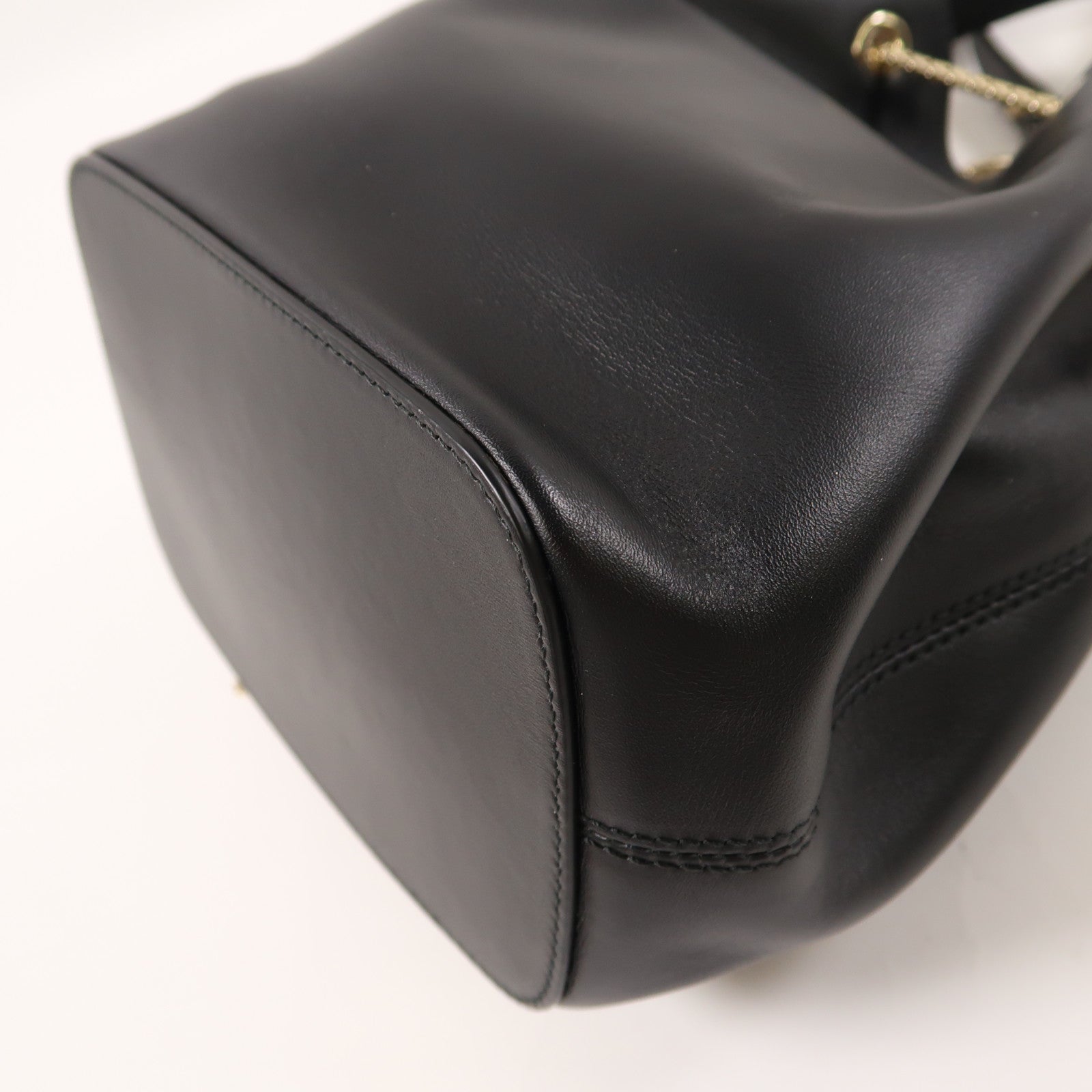 BVLGARI 牛皮皮革Chain Shoulder金扣鏈帶肩背袋黑色