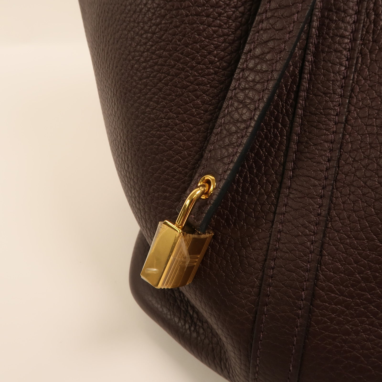 HERMES Clemence皮革Picotin MM金扣手挽袋Rouge Sellier