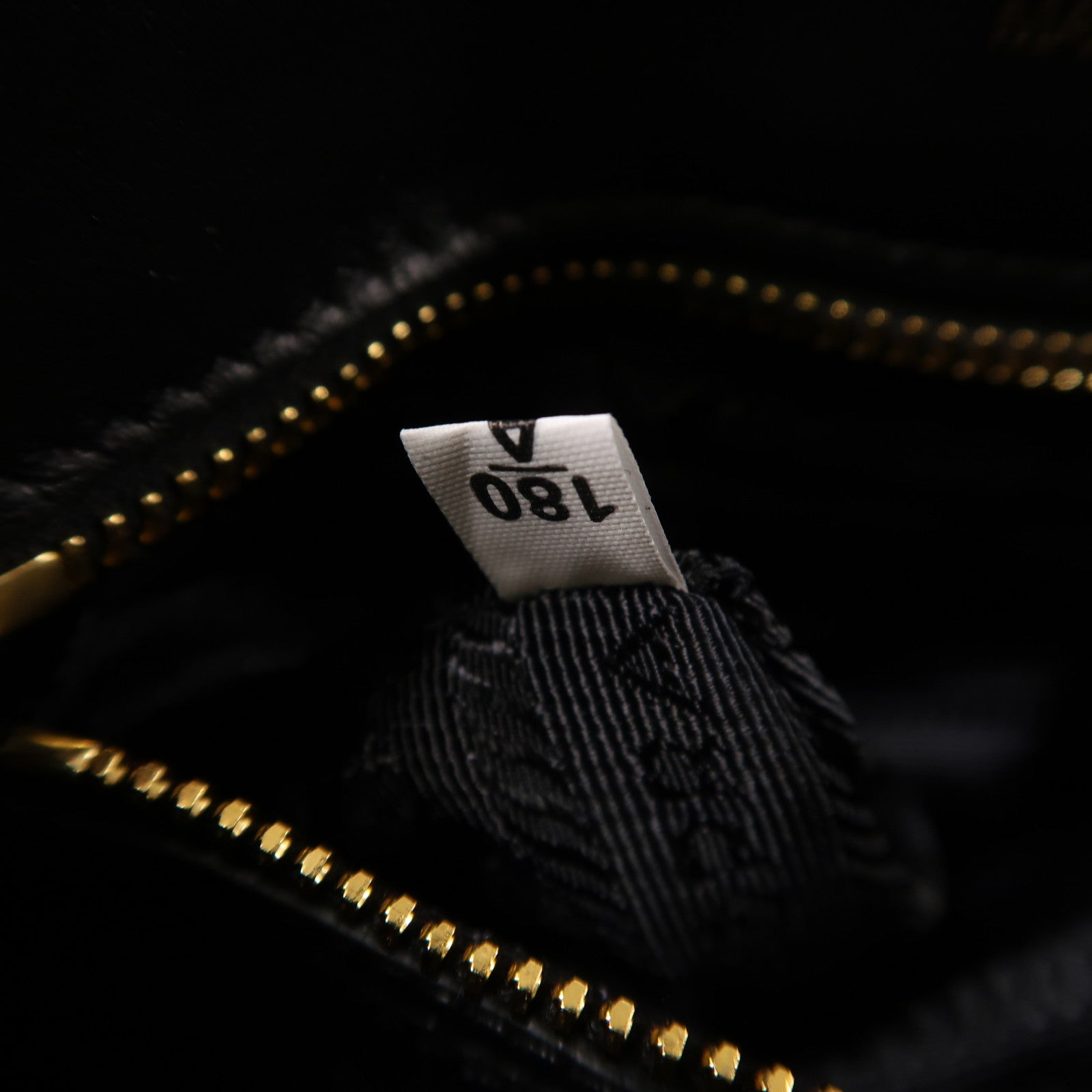 PRADA 尼龍/皮革Shoulder Bag金扣肩背袋