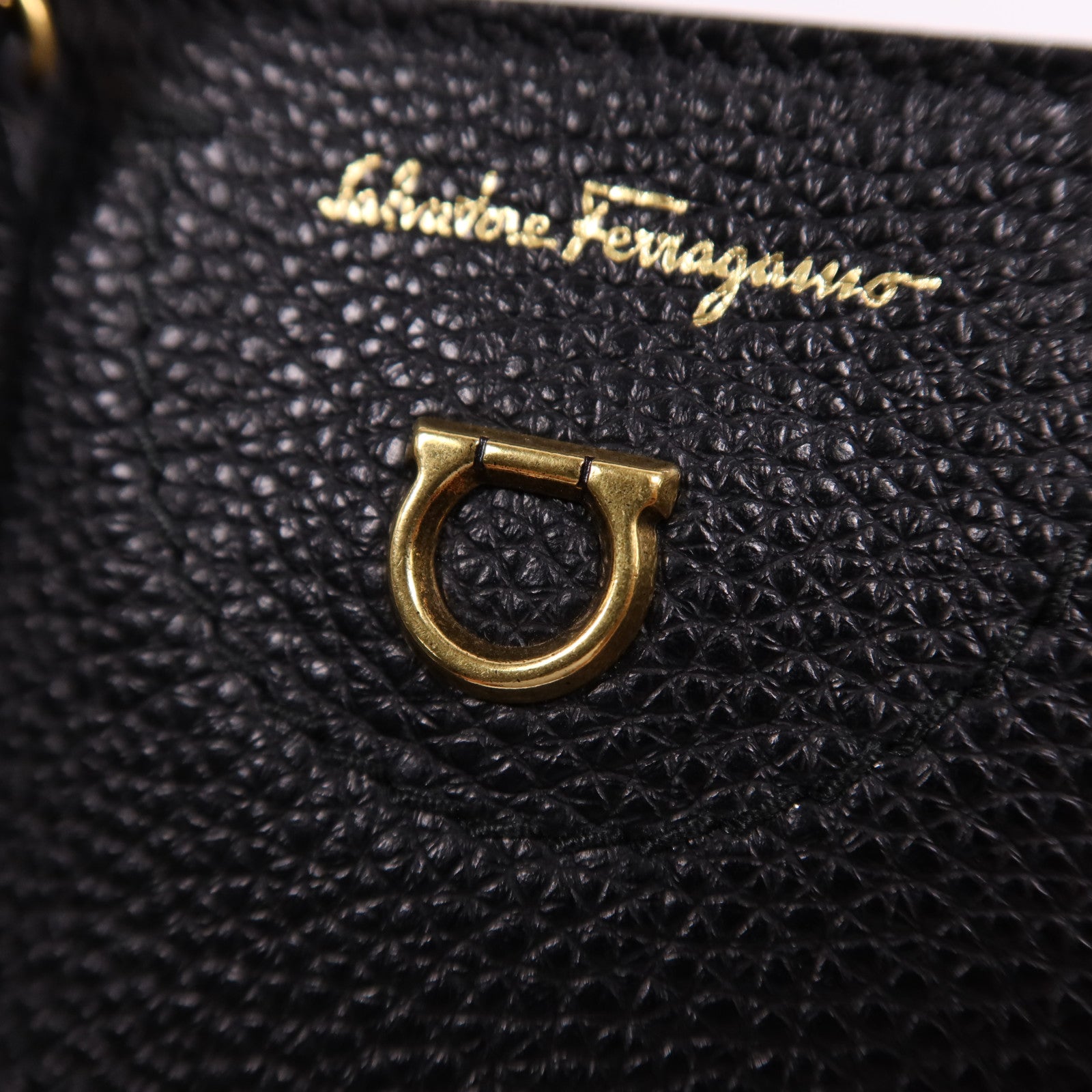 Salvatore Ferragamo 牛皮皮革2 Way Shoulder Bag金扣肩背袋