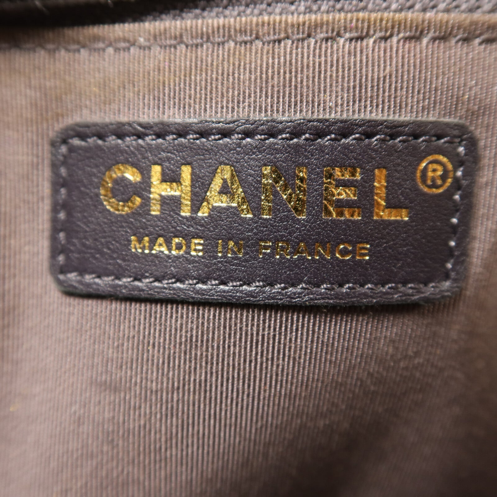 CHANEL 羊皮皮革Boy 28金扣鏈帶肩背袋