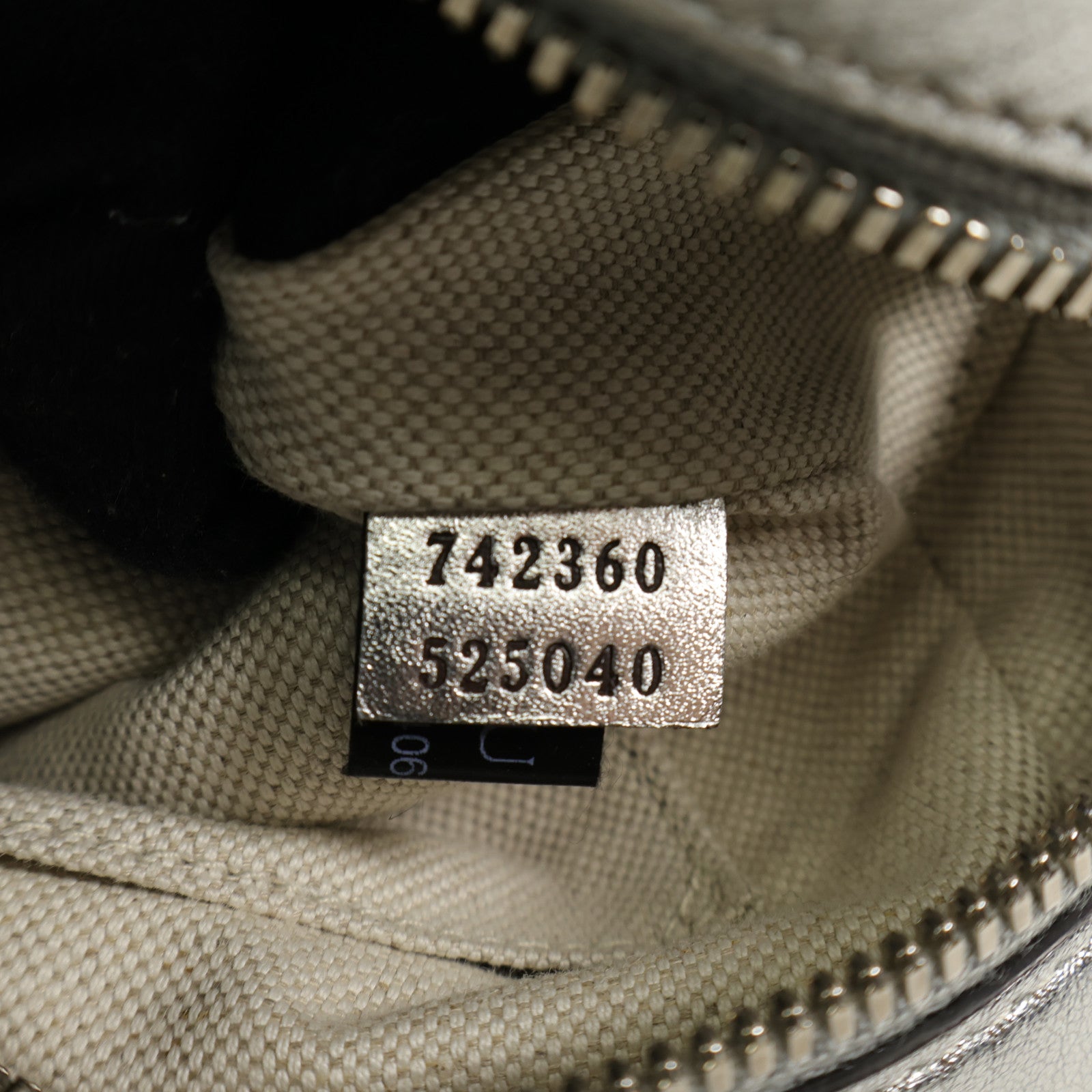 GUCCI 牛皮皮革Shoulder Bag銀扣肩背袋