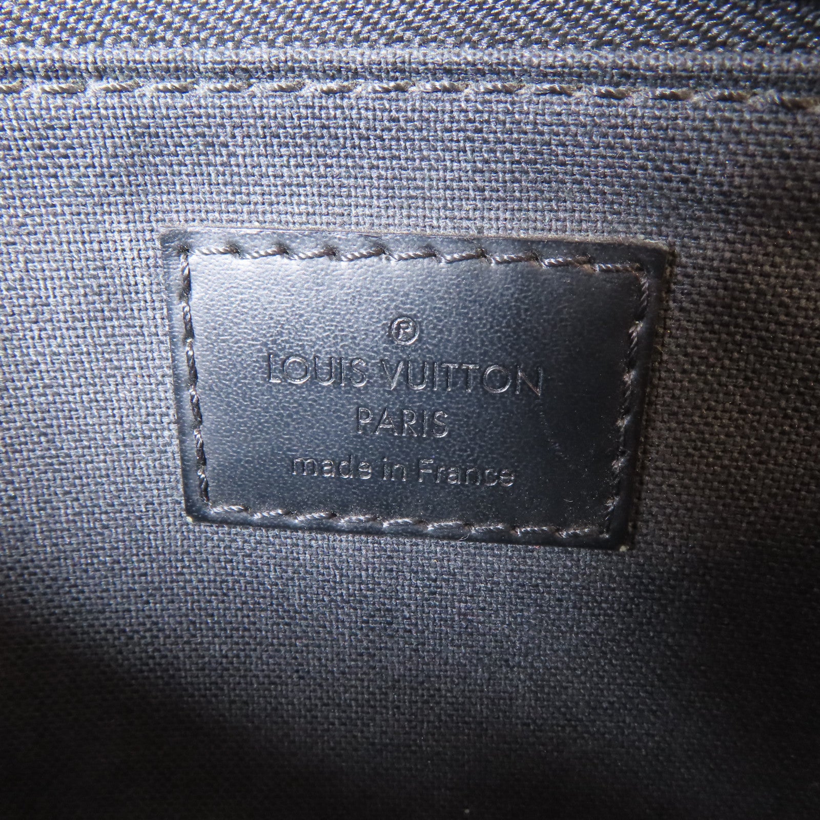 LOUIS VUITTON 【激減優惠】Epi Osh Clutch Bag銀扣手拿包黑色