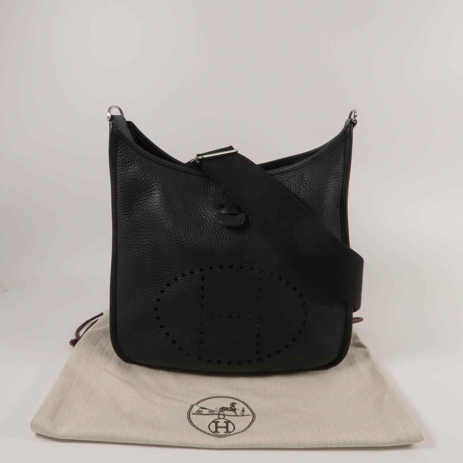 HERMES Clemence皮革Evelyne PM肩背袋Noir