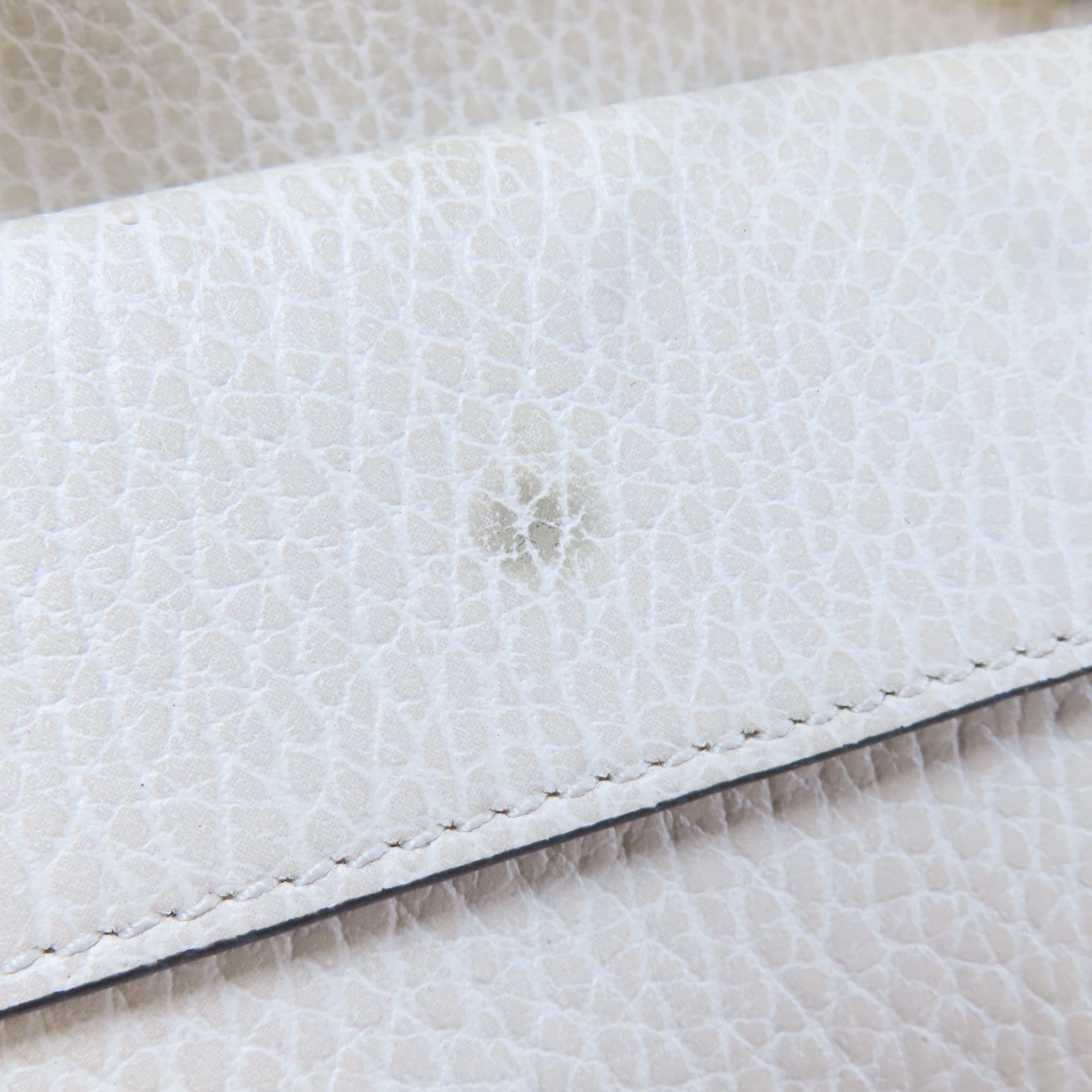 GUCCI 【激減優惠】牛皮皮革Super Mini Dionysus銀扣鏈帶肩背袋米色