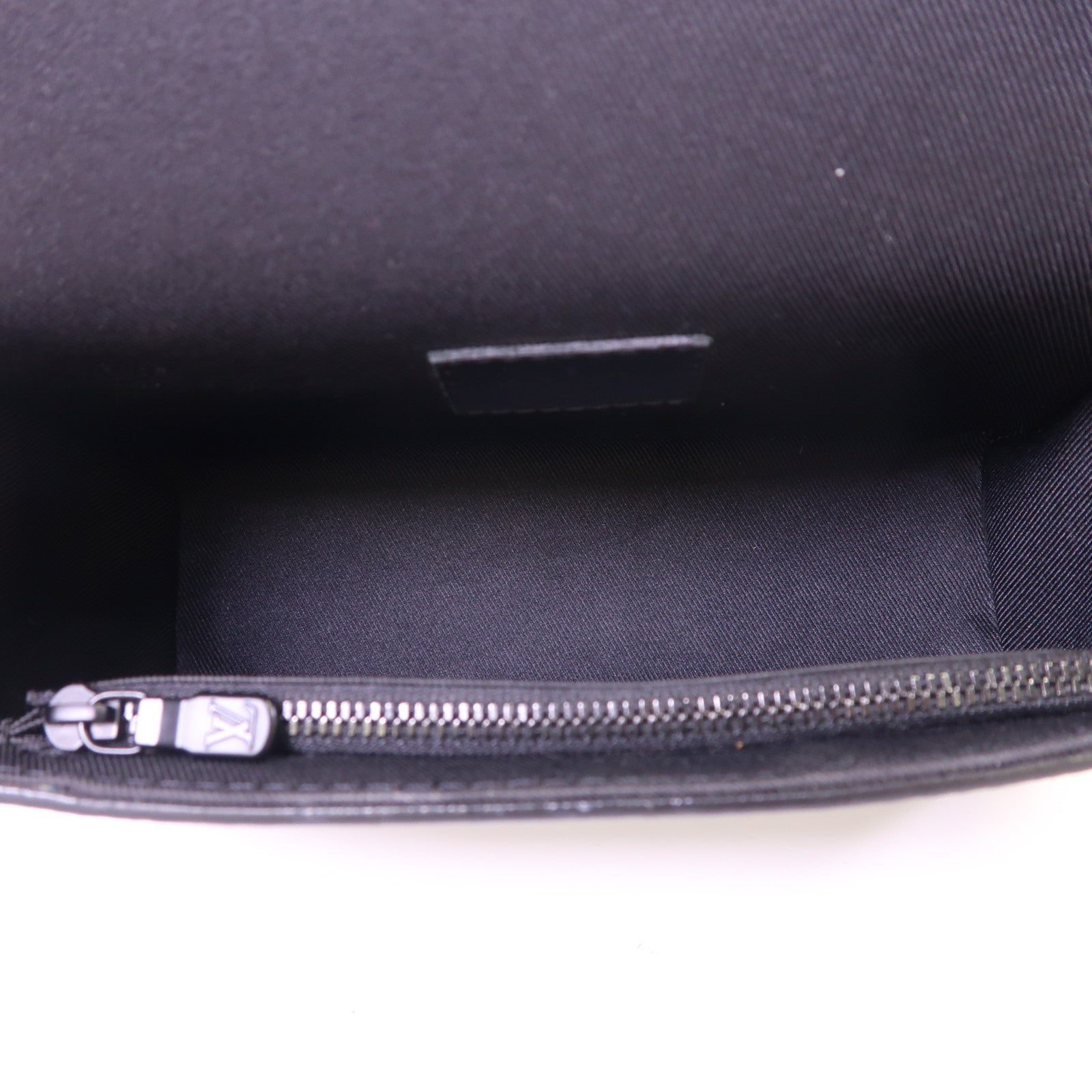 LOUIS VUITTON Monogram Eclipse Steamer Wearable Wallet肩背袋