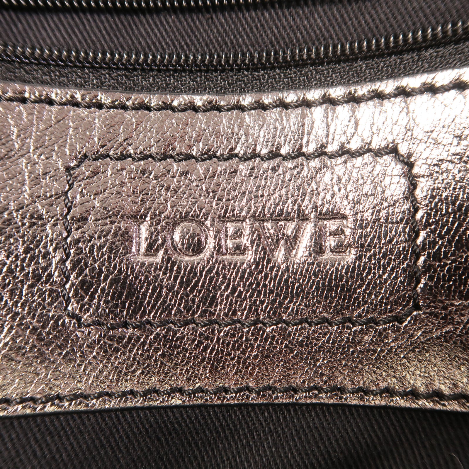 LOEWE 尼龍/牛皮皮革Shoulder Bag銀扣肩背袋