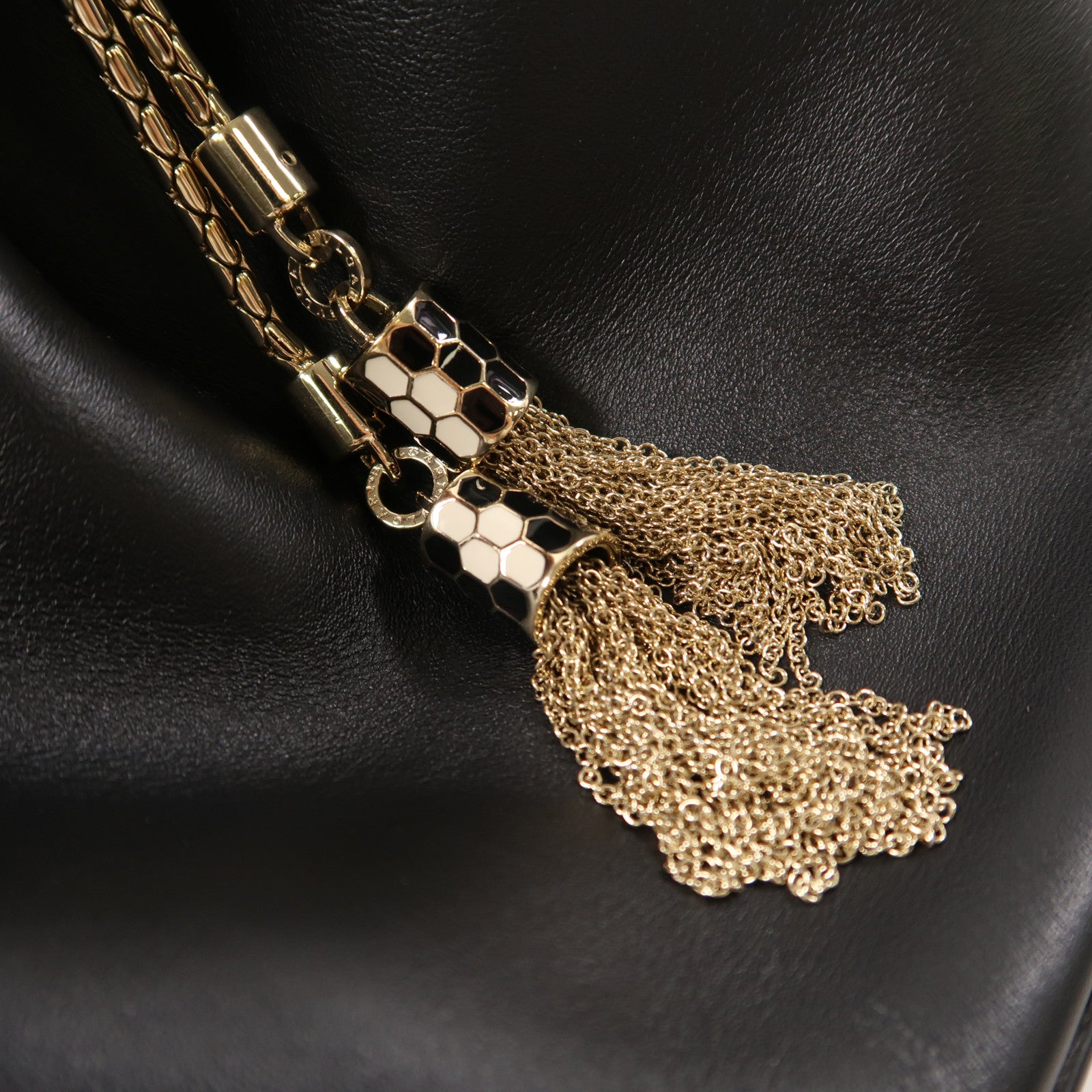 BVLGARI 牛皮皮革Chain Shoulder金扣鏈帶肩背袋黑色