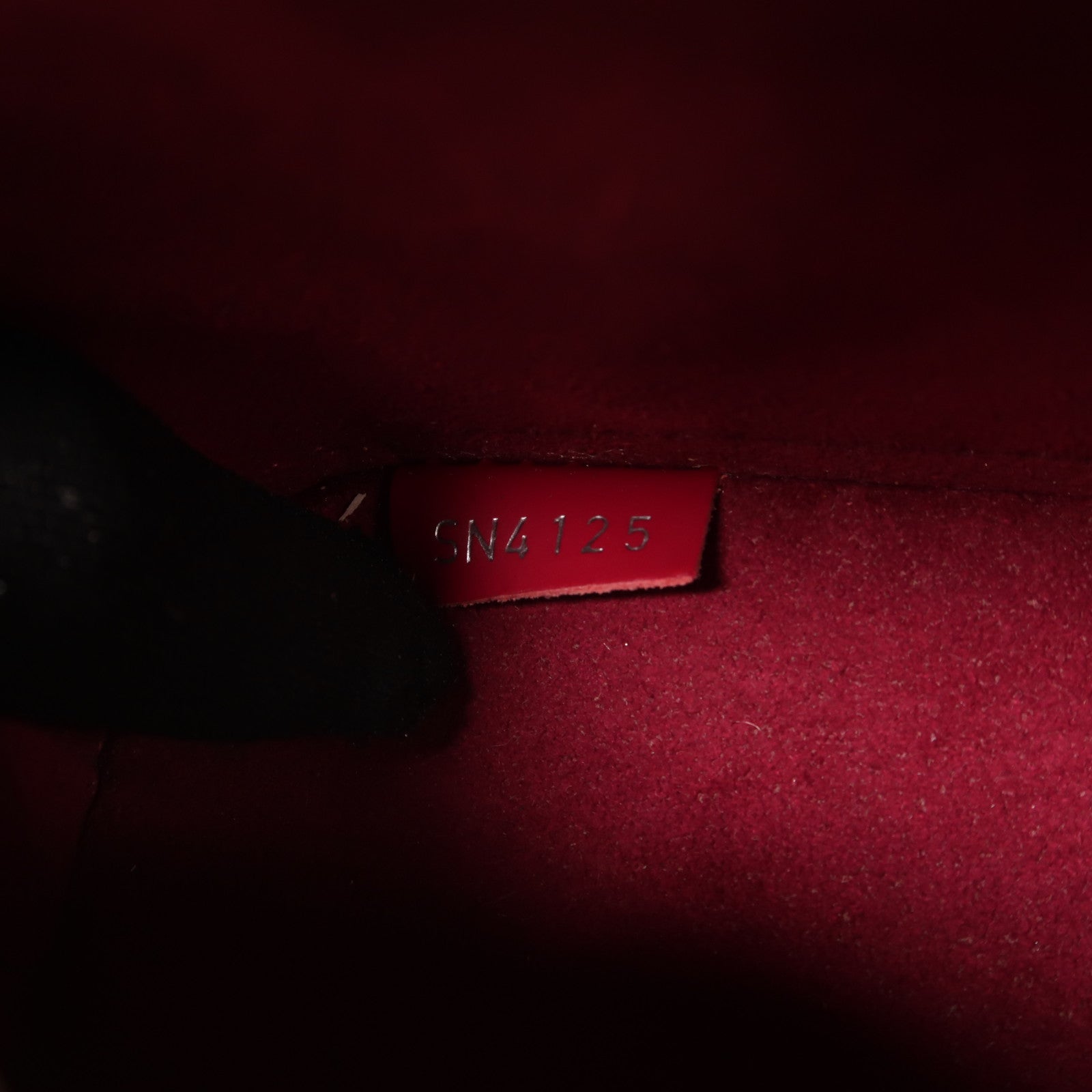 LOUIS VUITTON Epi Alma Nano銀扣手挽肩背兩用袋桃紅色